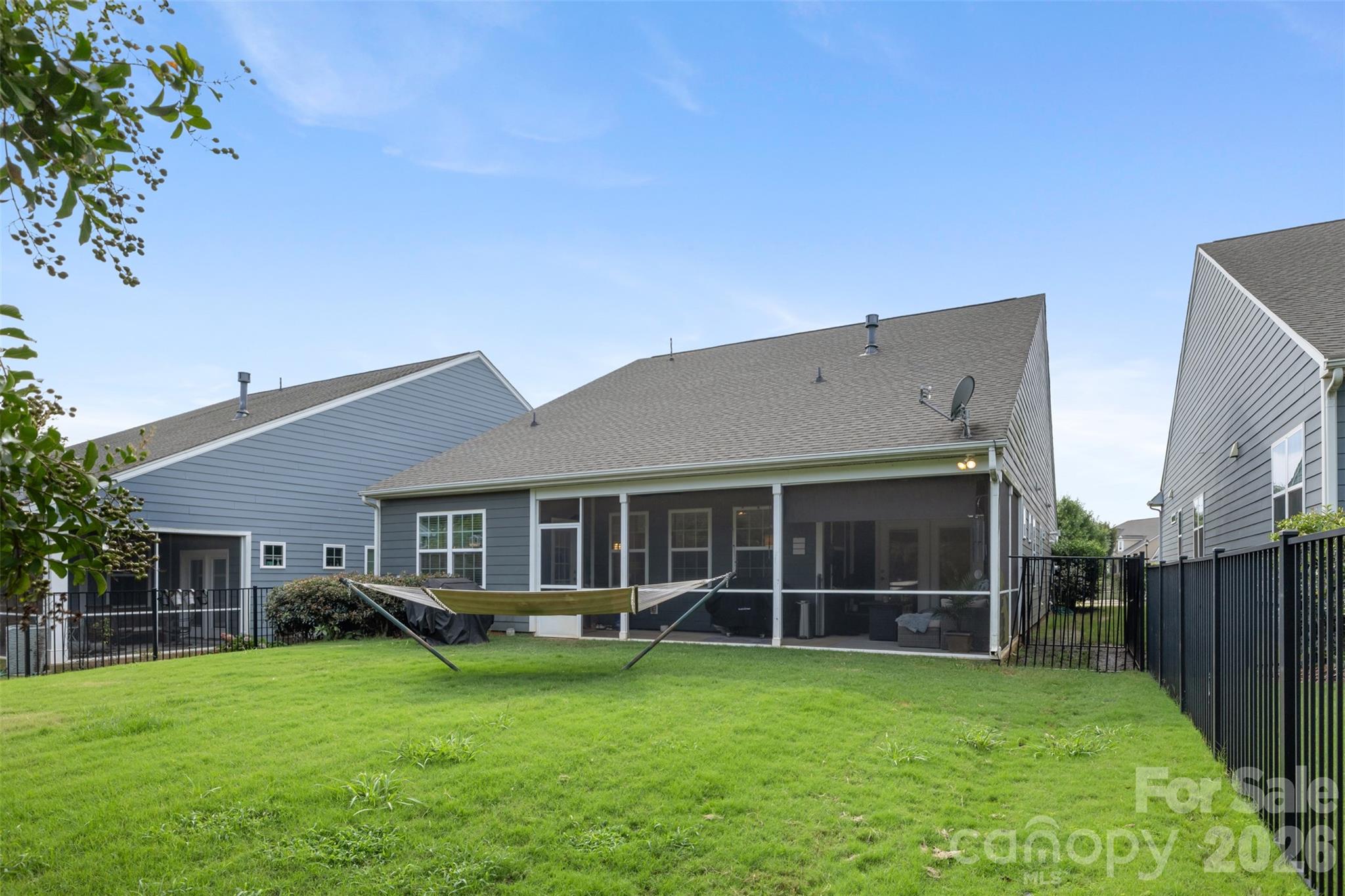 355 Kentmere Lane Property Photo 36