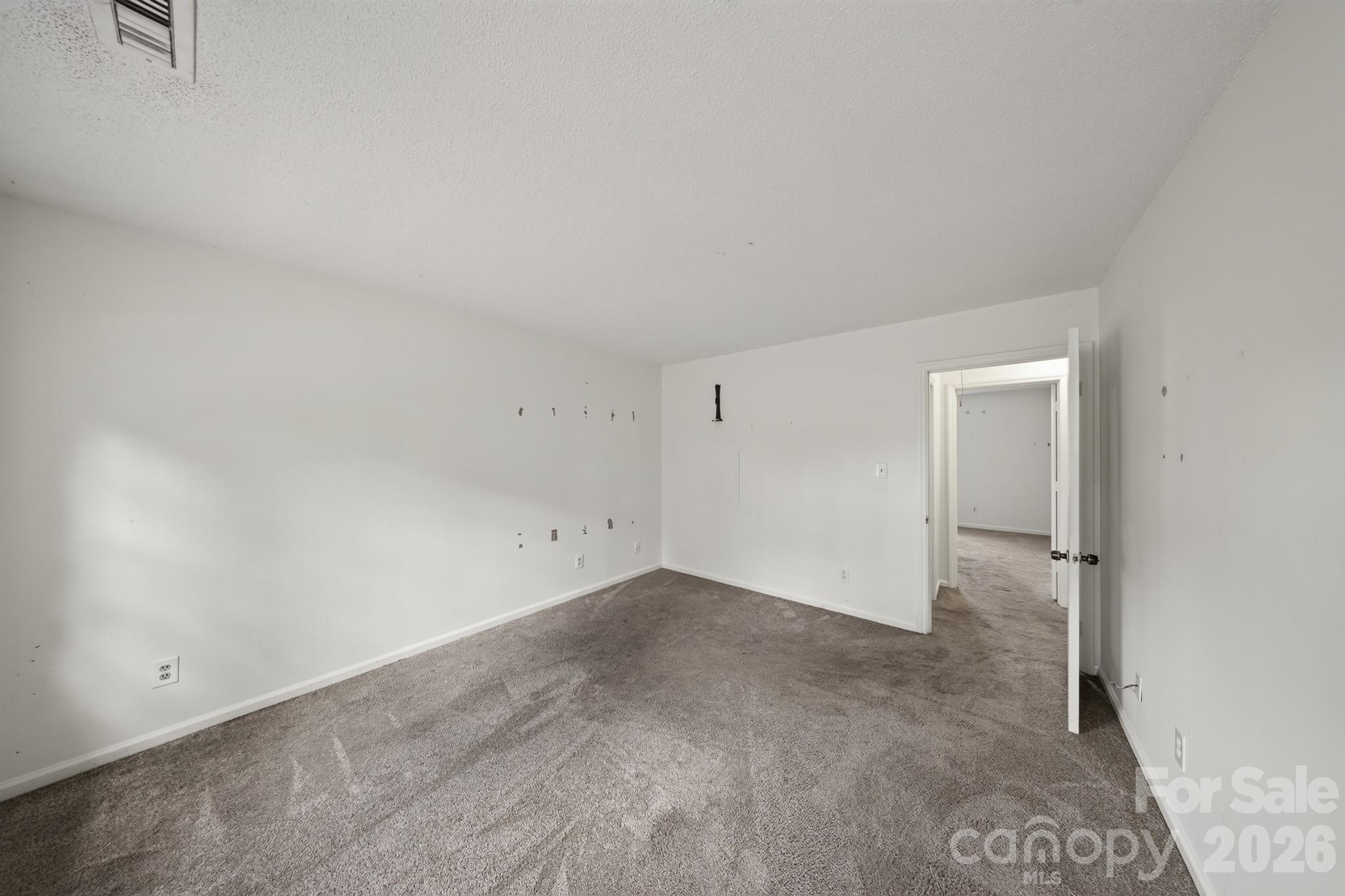 6835 Farmingdale Drive B Property Photo 17
