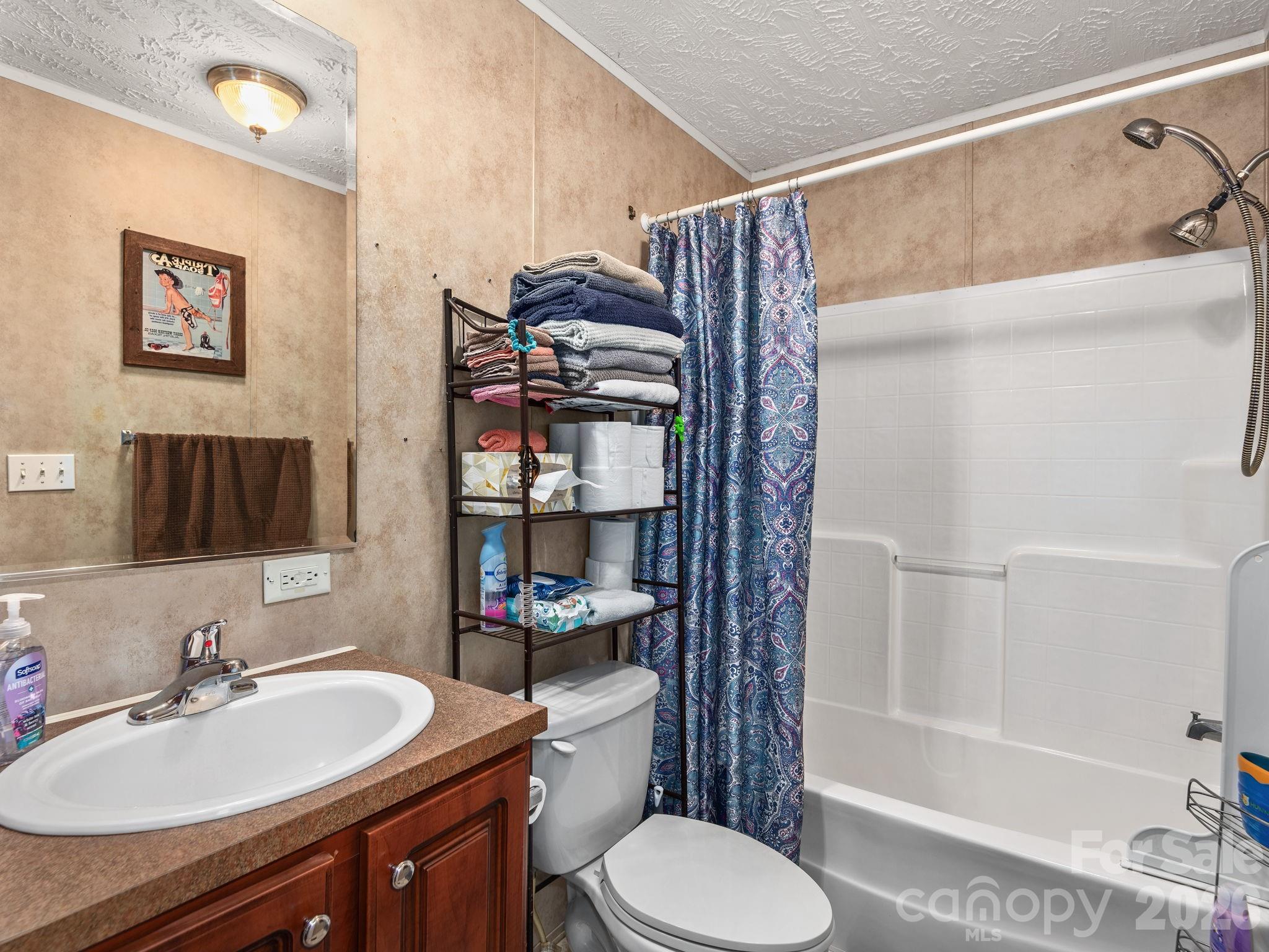 380 Green Acres Drive Property Photo 14