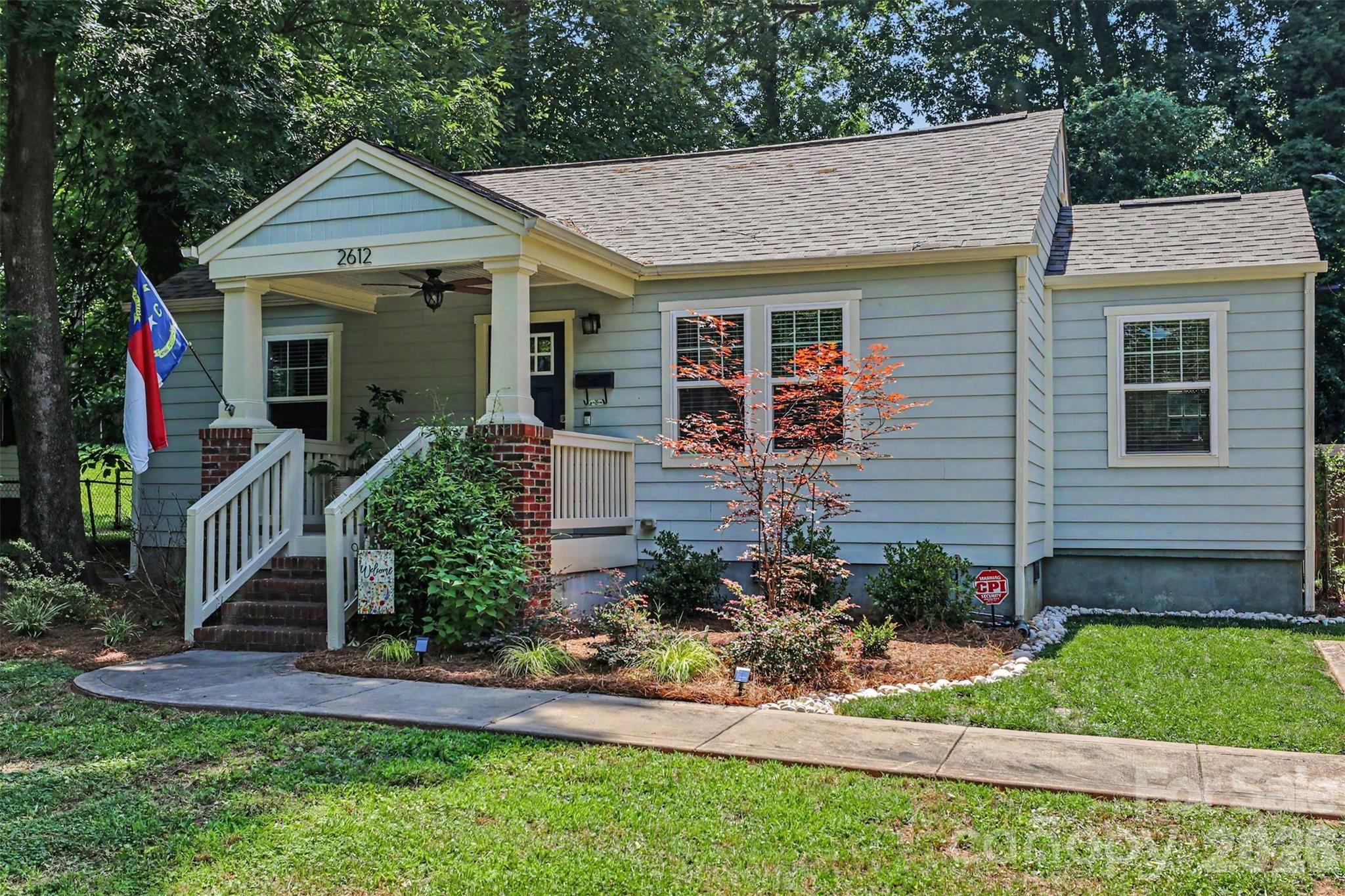 2612 Roslyn Avenue Property Photo 4