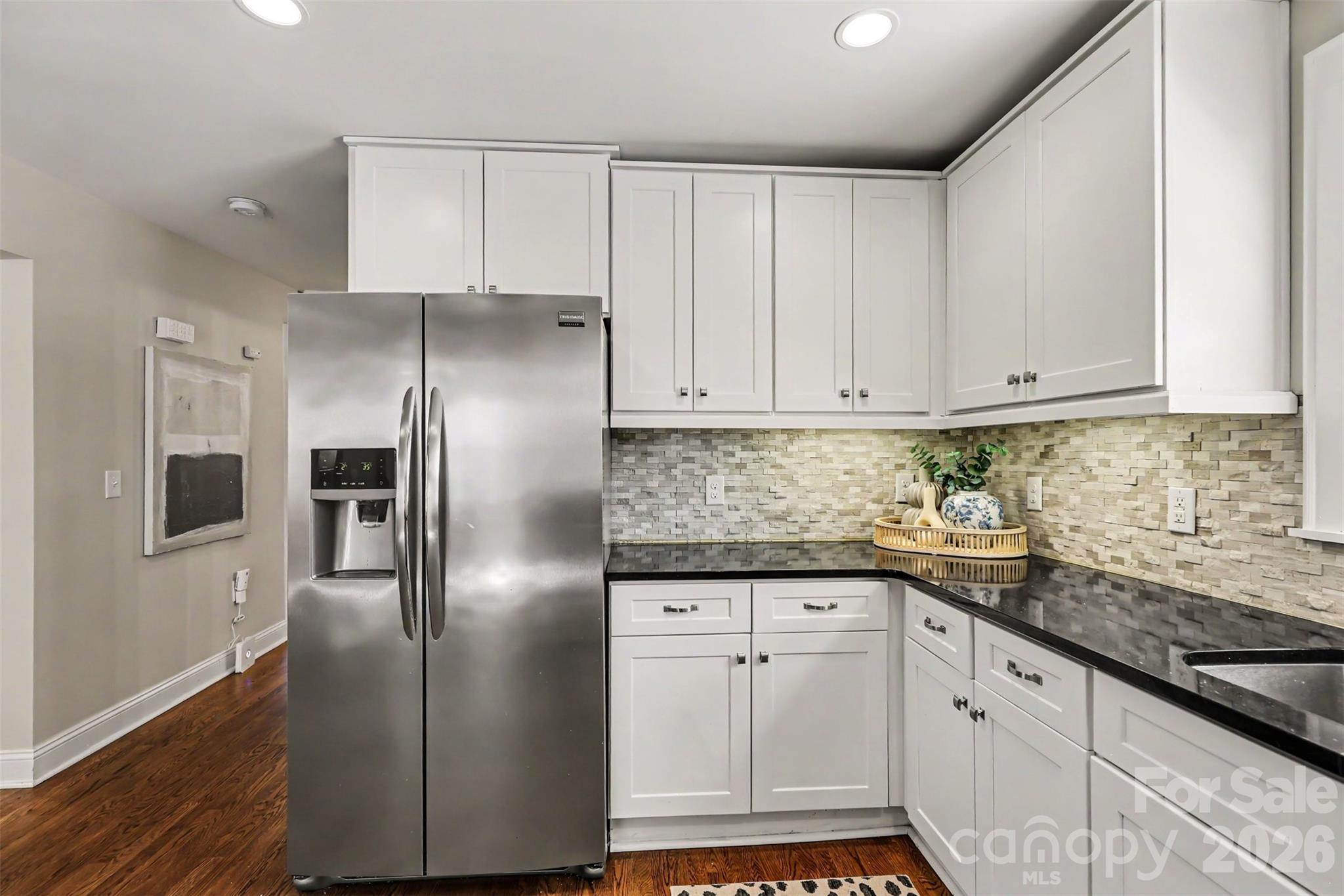 2612 Roslyn Avenue Property Photo 12