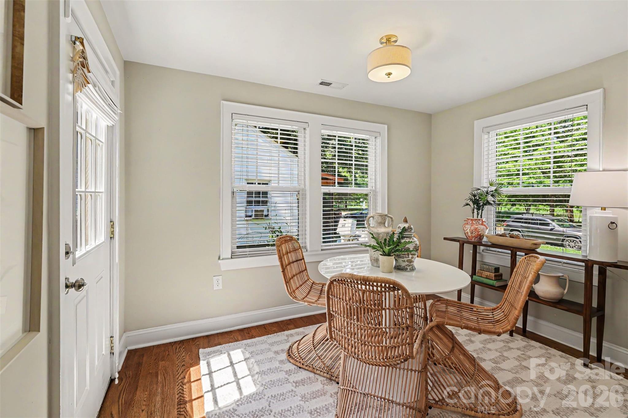 2612 Roslyn Avenue Property Photo 14