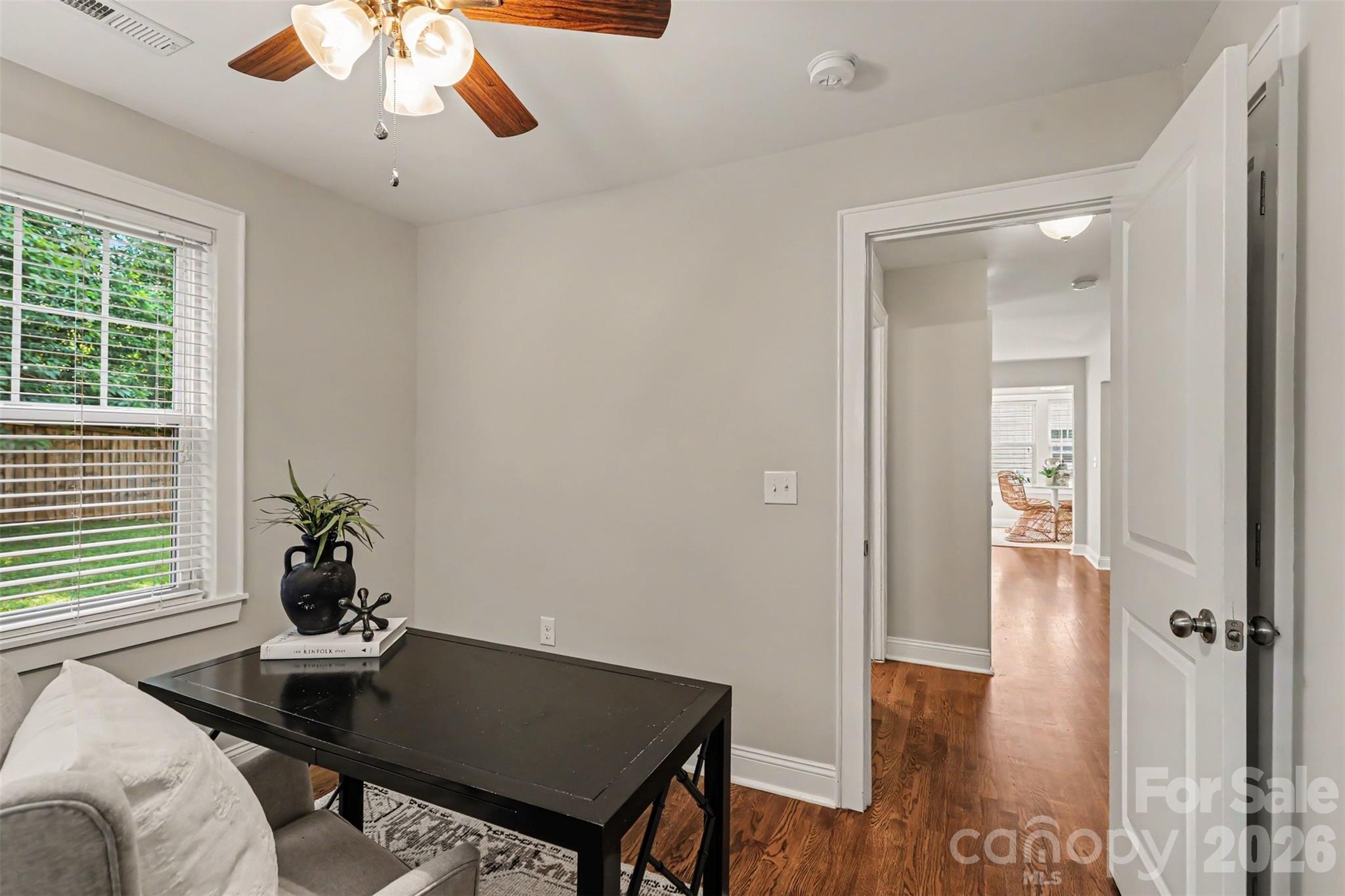 2612 Roslyn Avenue Property Photo 17