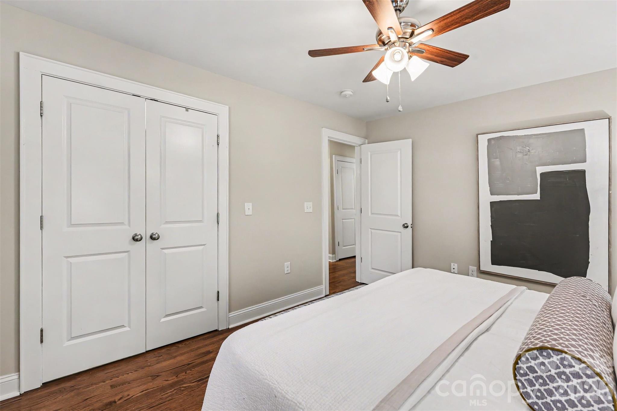 2612 Roslyn Avenue Property Photo 21