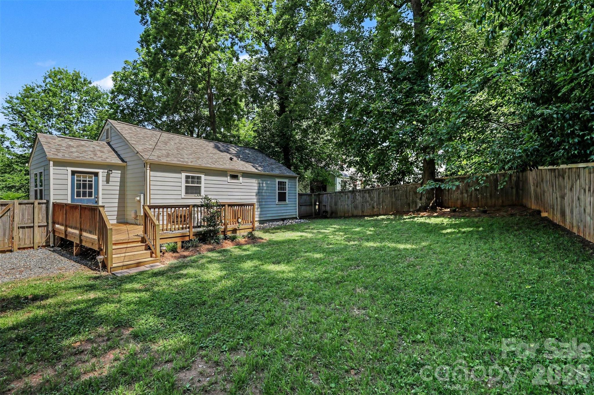 2612 Roslyn Avenue Property Photo 26