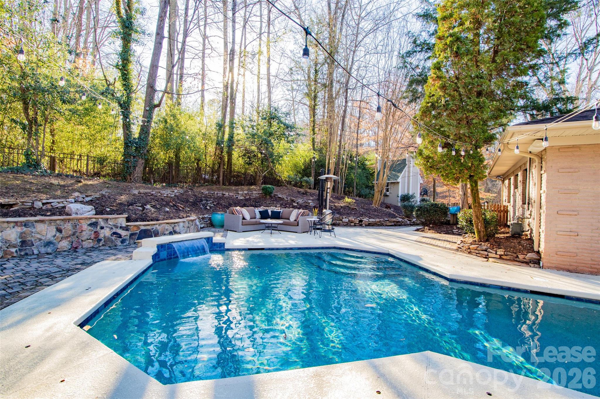 3911 Lakeside Drive Property Photo 1