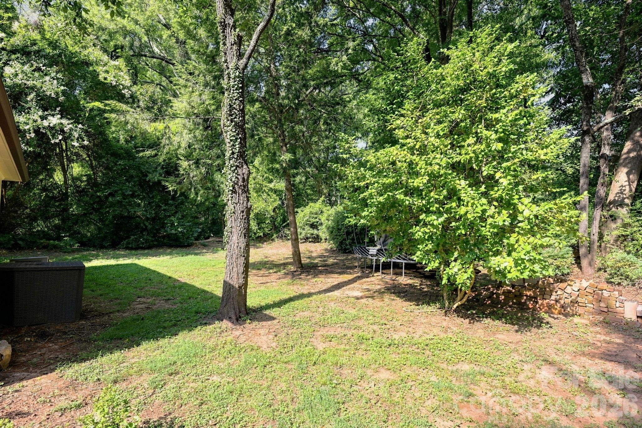 559 N Main Street Property Photo 38