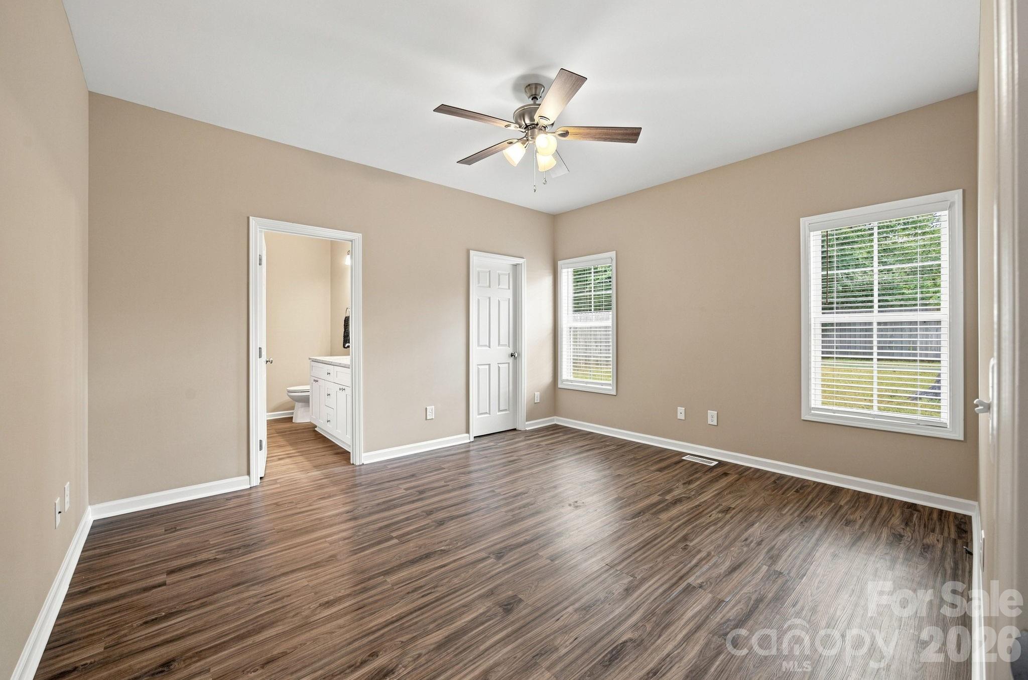 221 York Avenue Property Photo 17
