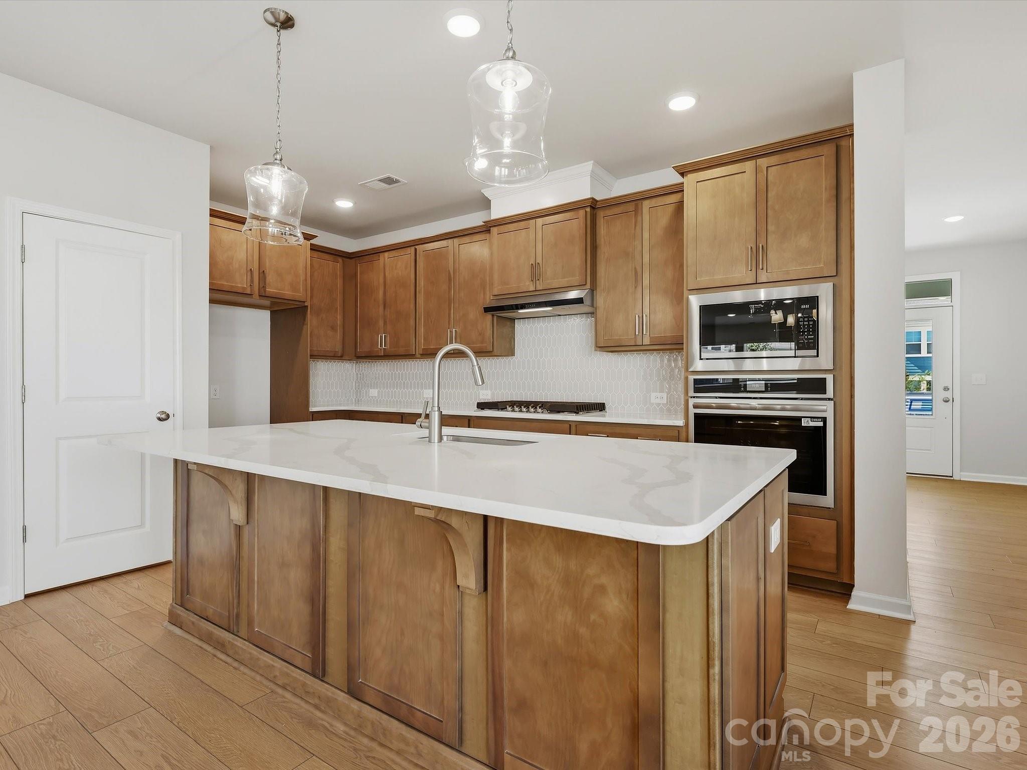 10034 Mamillion Drive Property Photo 1