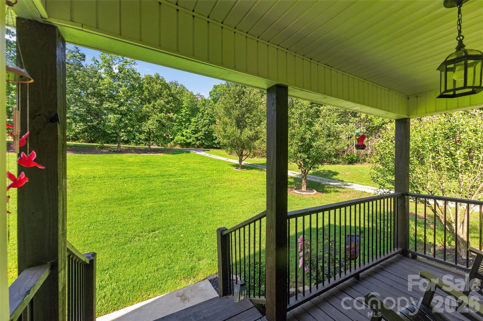 618 Indian Hill Road Property Photo 3