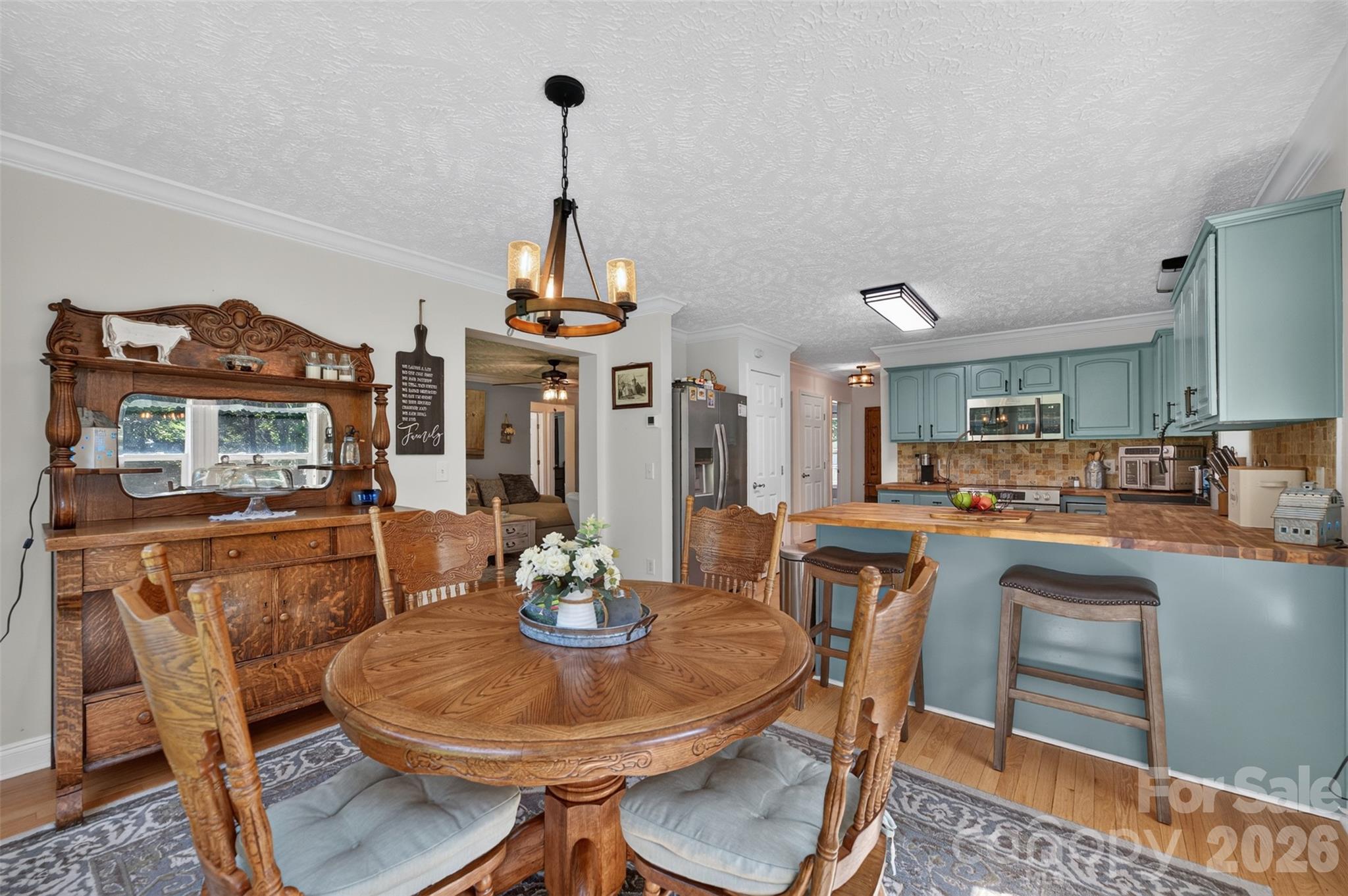 618 Indian Hill Road Property Photo 10