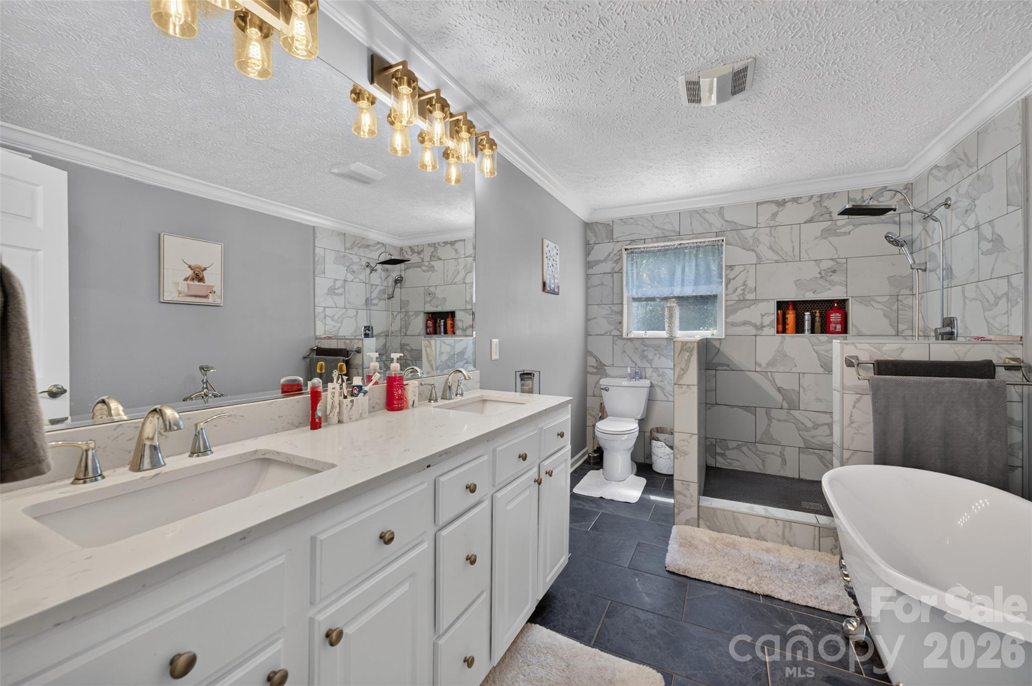 618 Indian Hill Road Property Photo 20