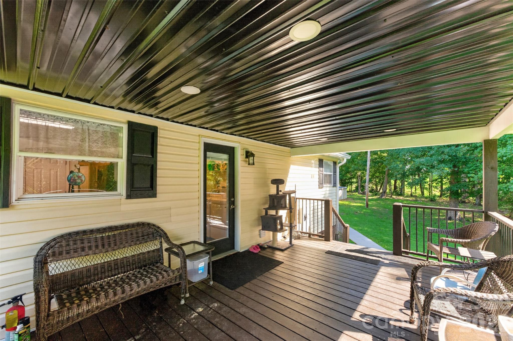618 Indian Hill Road Property Photo 30