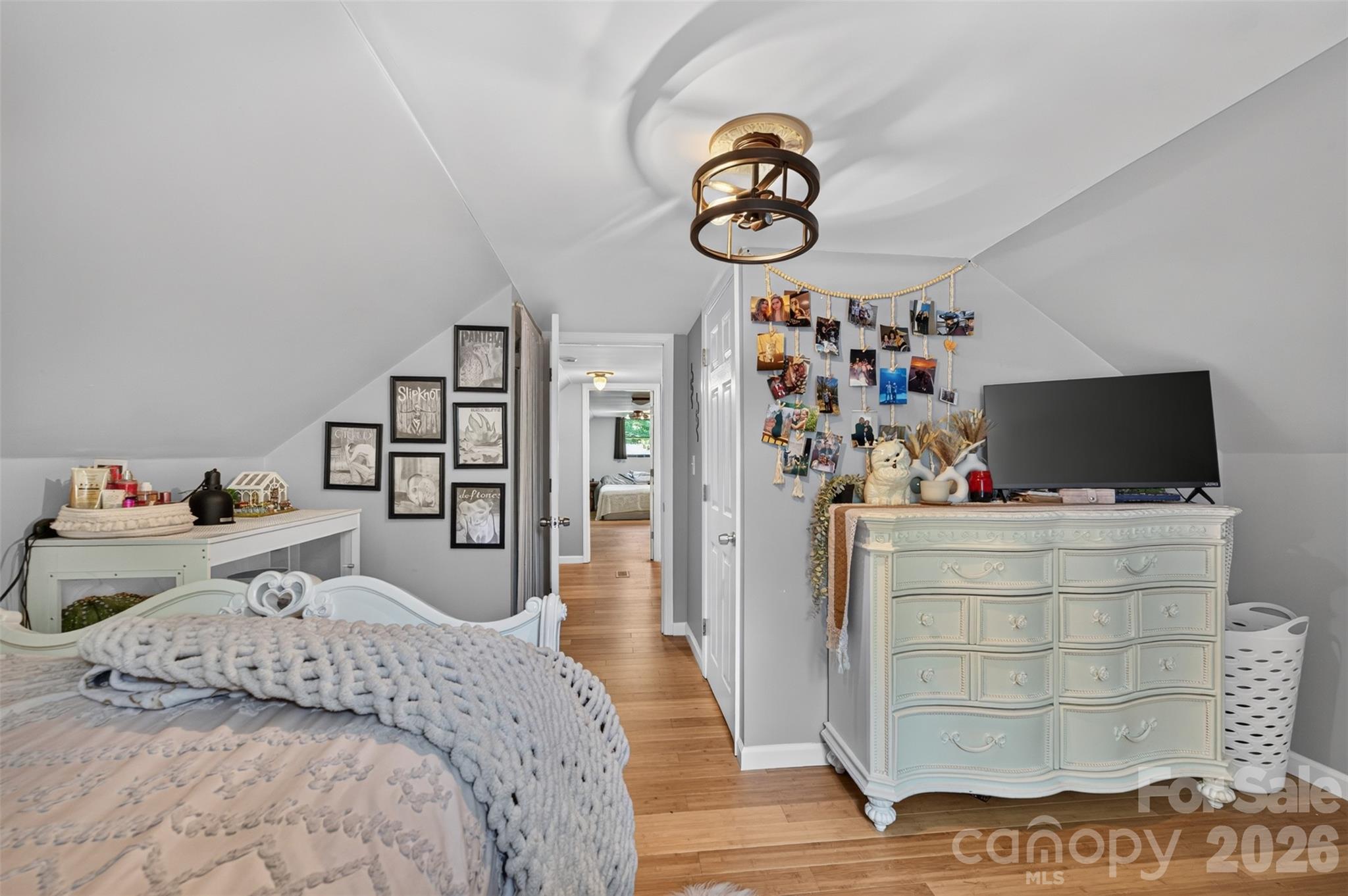 618 Indian Hill Road Property Photo 34