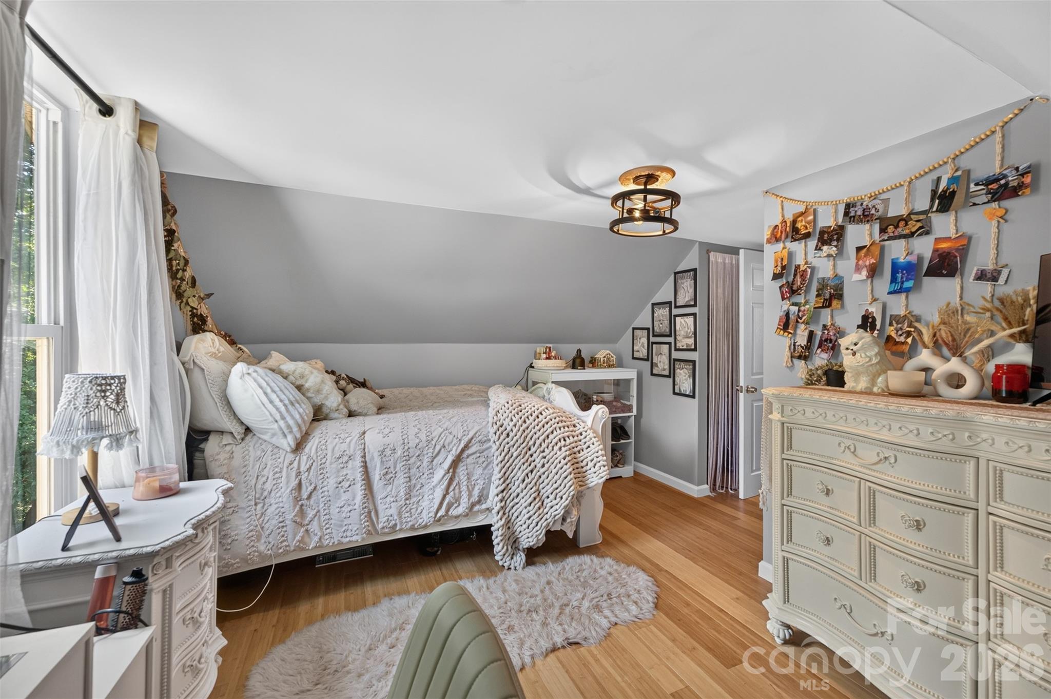 618 Indian Hill Road Property Photo 35