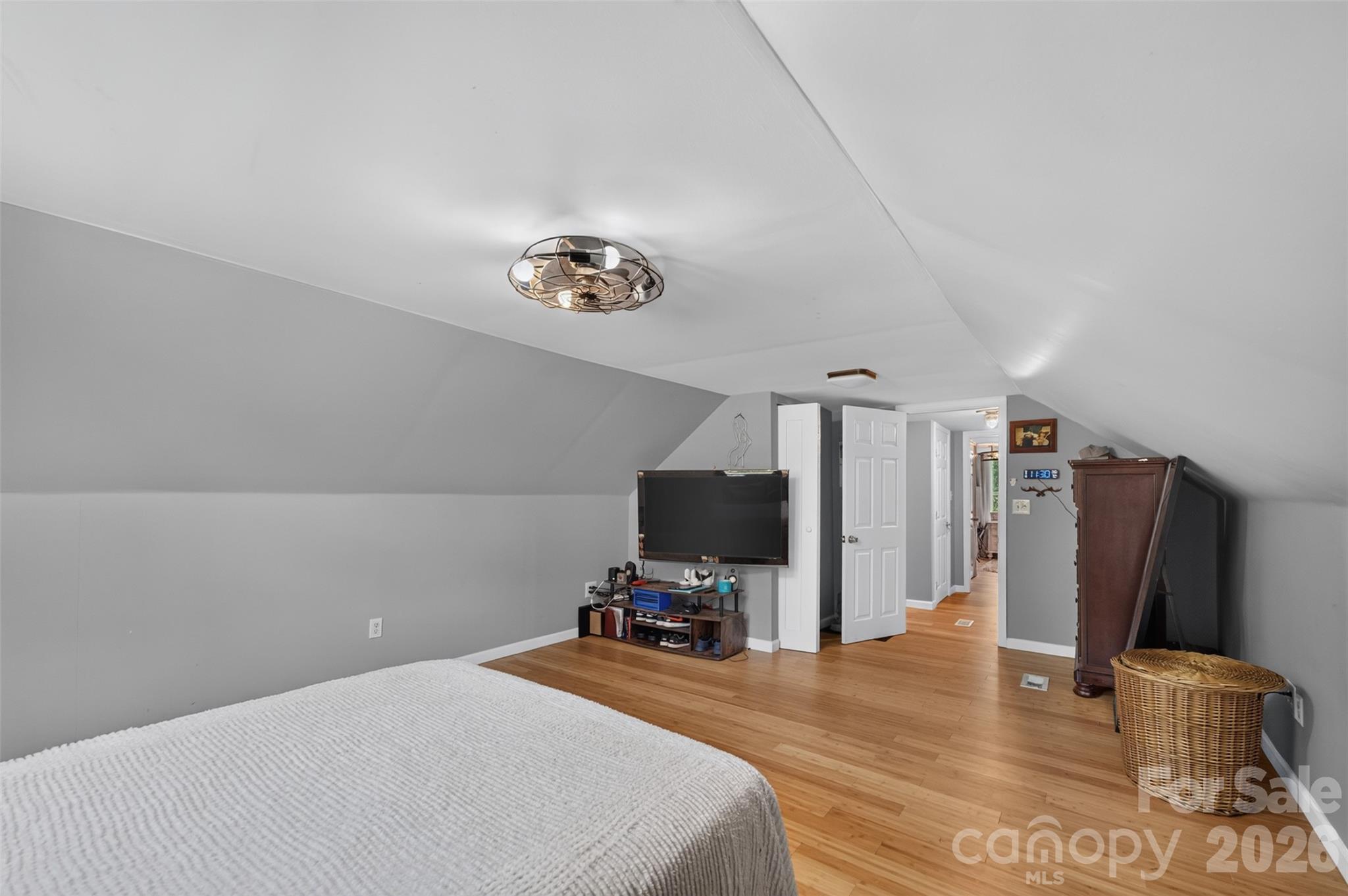 618 Indian Hill Road Property Photo 39