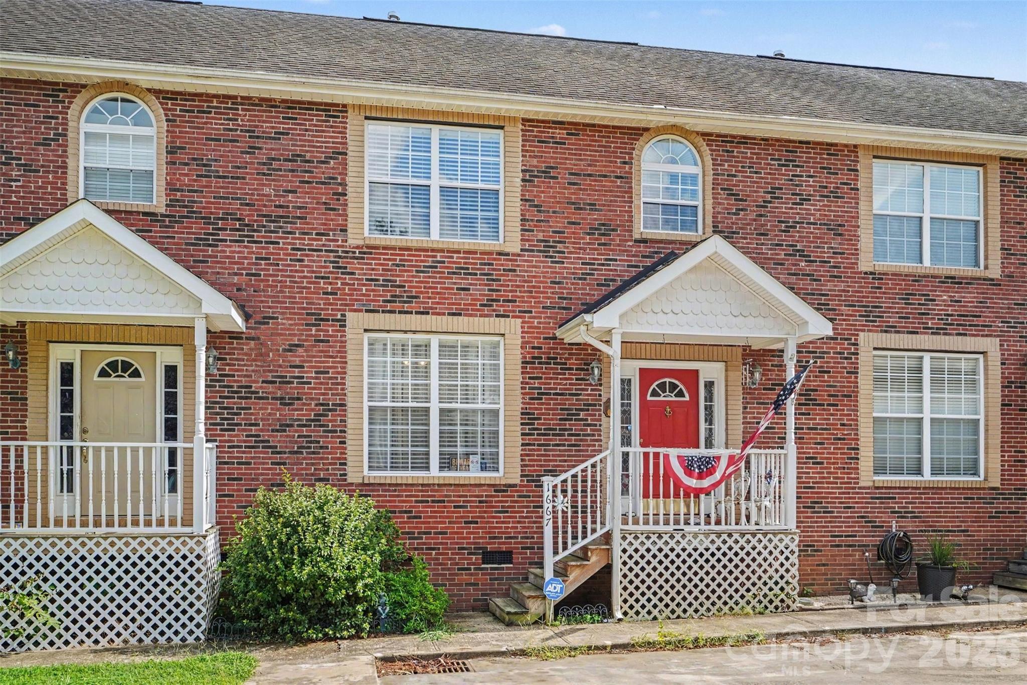 1667 Flintwood Drive Property Photo 1