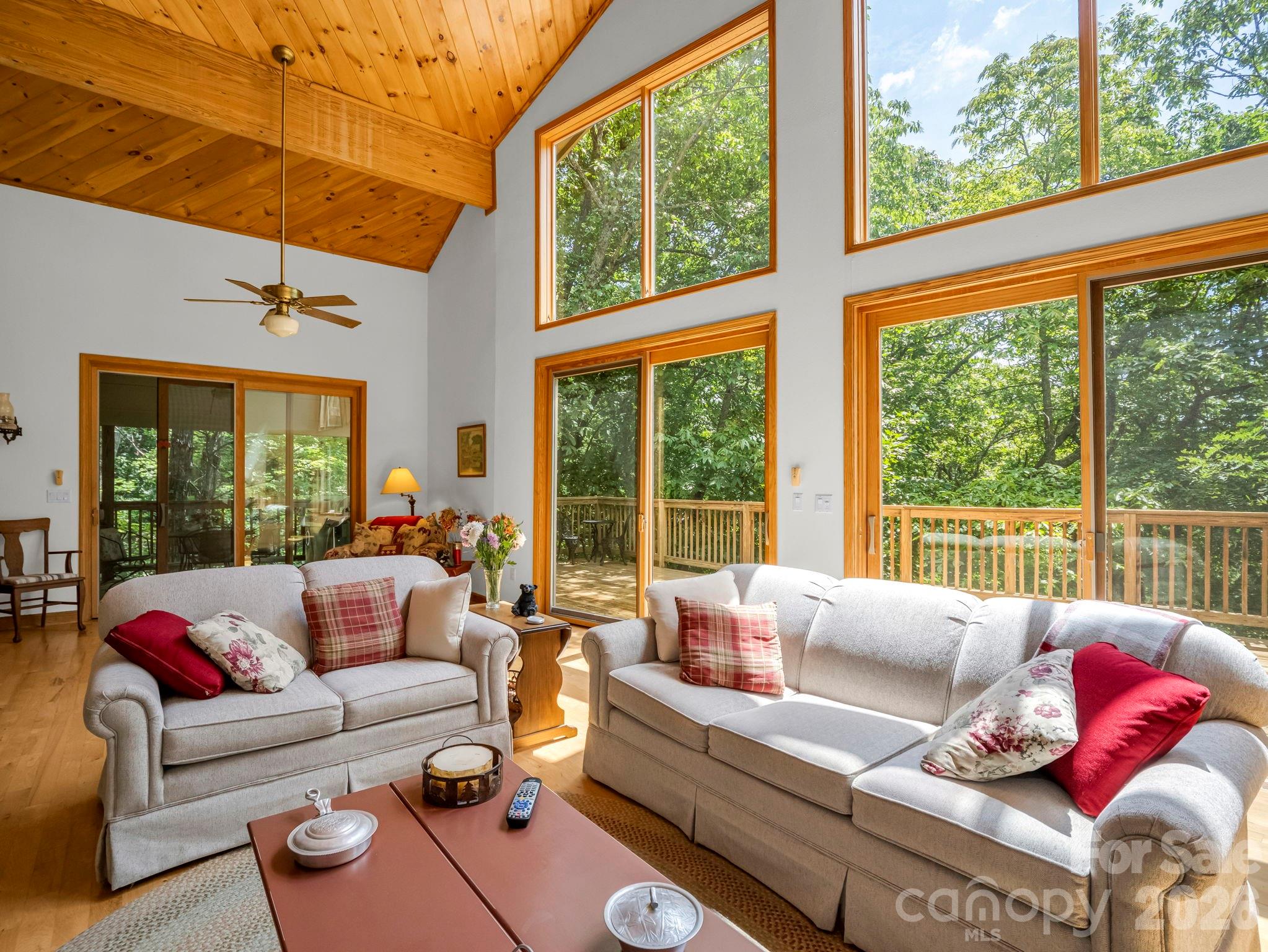 366 Summer Haven Road Property Photo 8