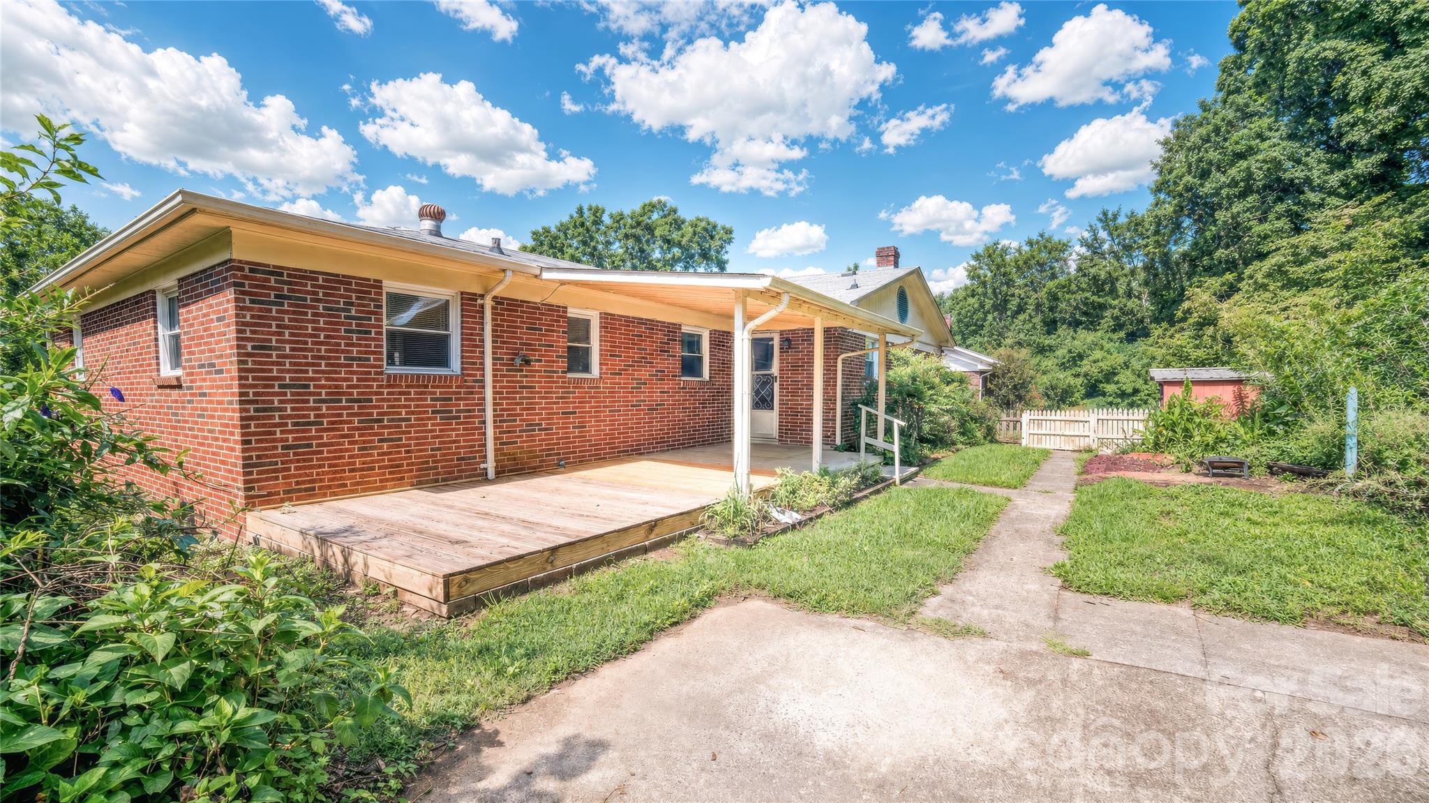 116 Clark Street Property Photo 2
