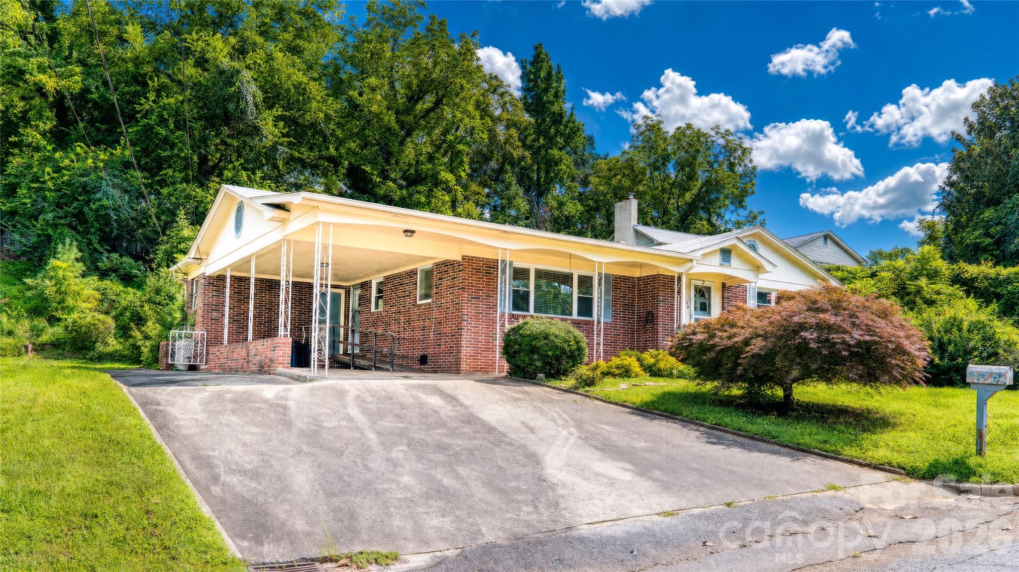 116 Clark Street Property Photo 3