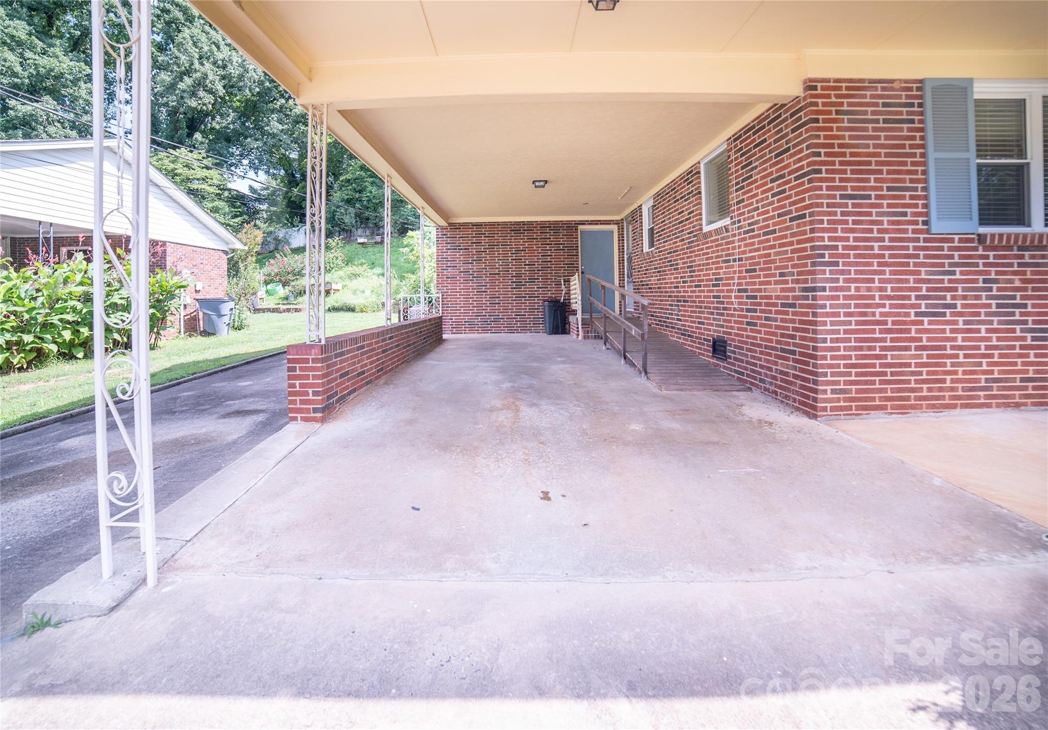 116 Clark Street Property Photo 6