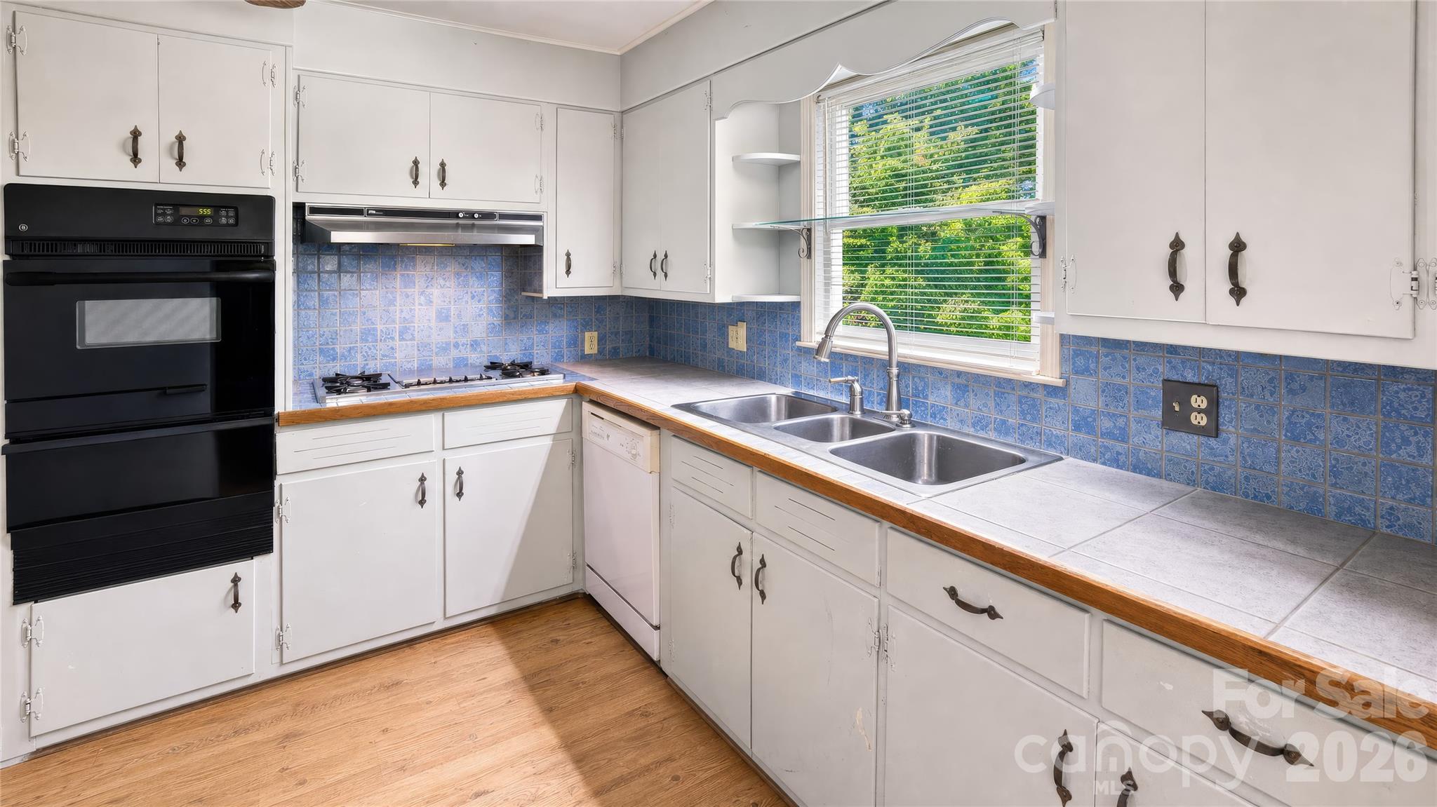 116 Clark Street Property Photo 12