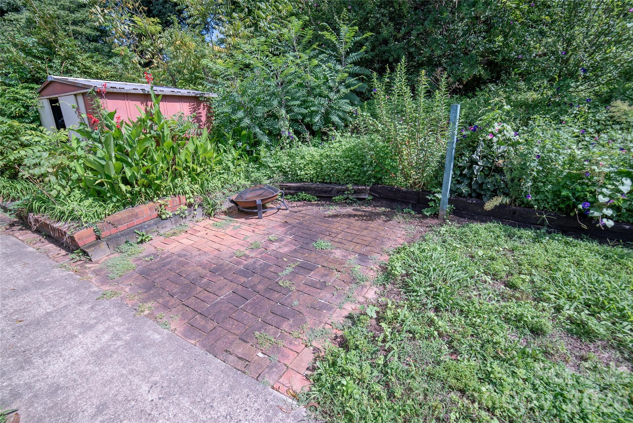 116 Clark Street Property Photo 25