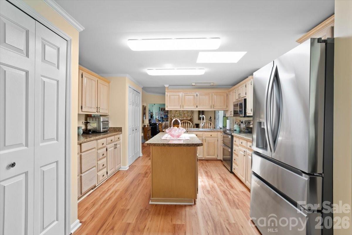 39 Stephanie Lane 13 Property Photo 16