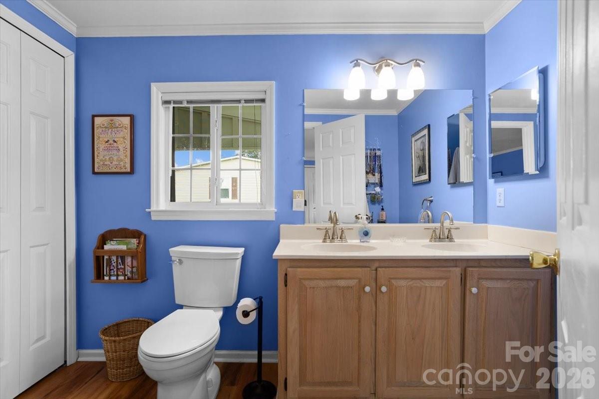 39 Stephanie Lane 13 Property Photo 24