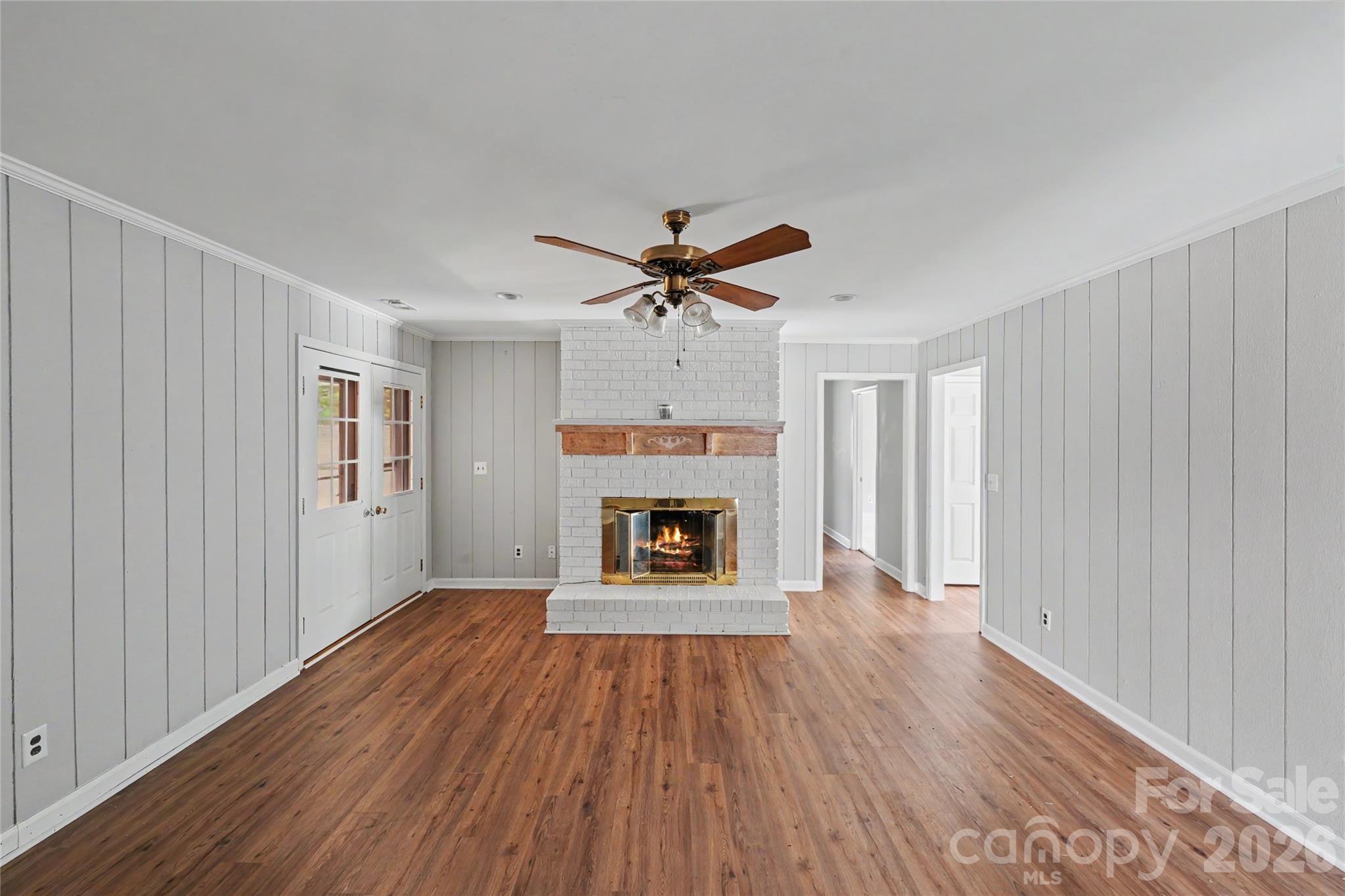 3120 Middlebrook Drive Property Photo 2