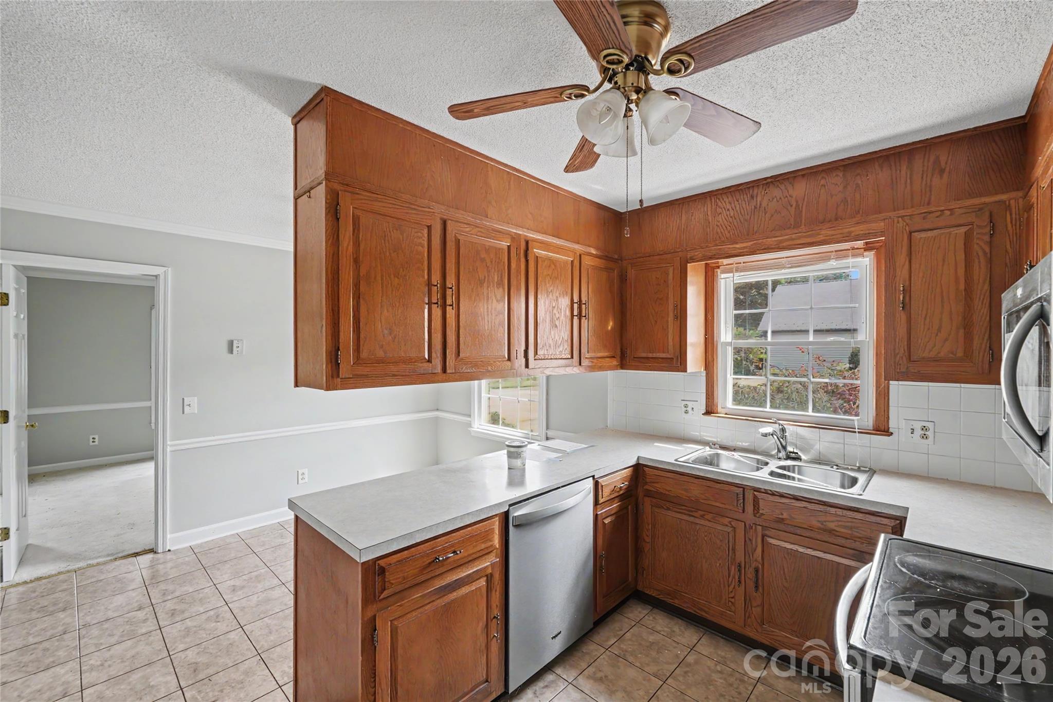 3120 Middlebrook Drive Property Photo 13