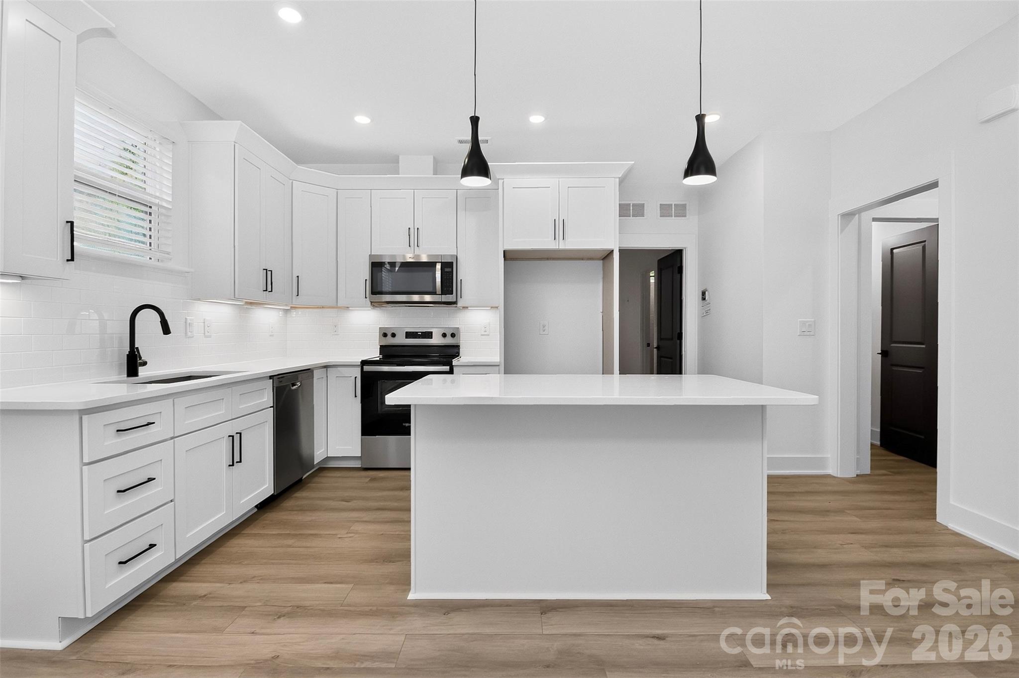 3616 Bullard Street Property Photo 11