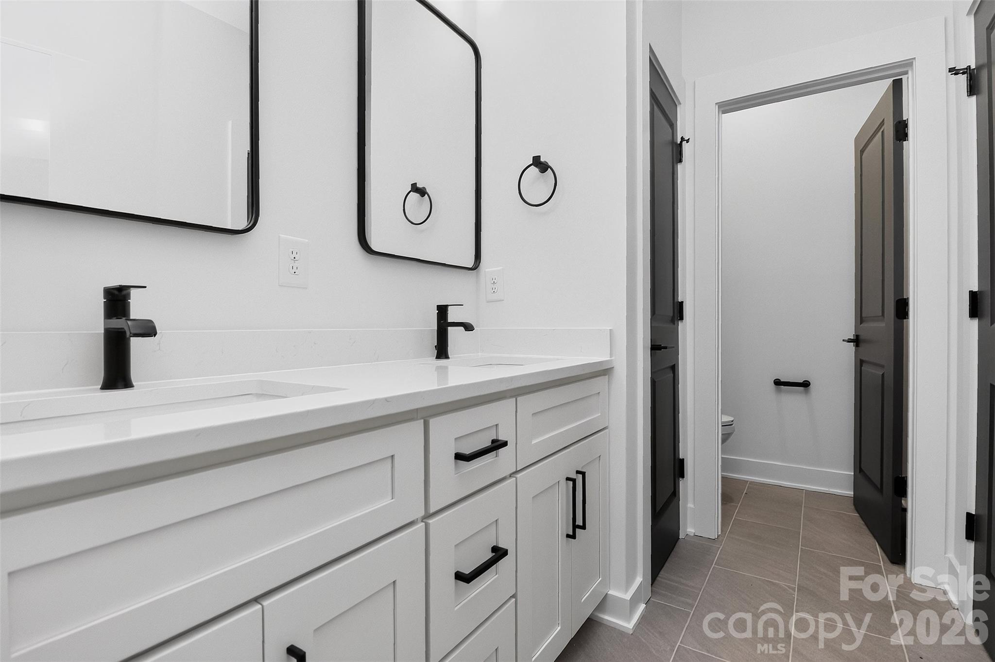 3616 Bullard Street Property Photo 23