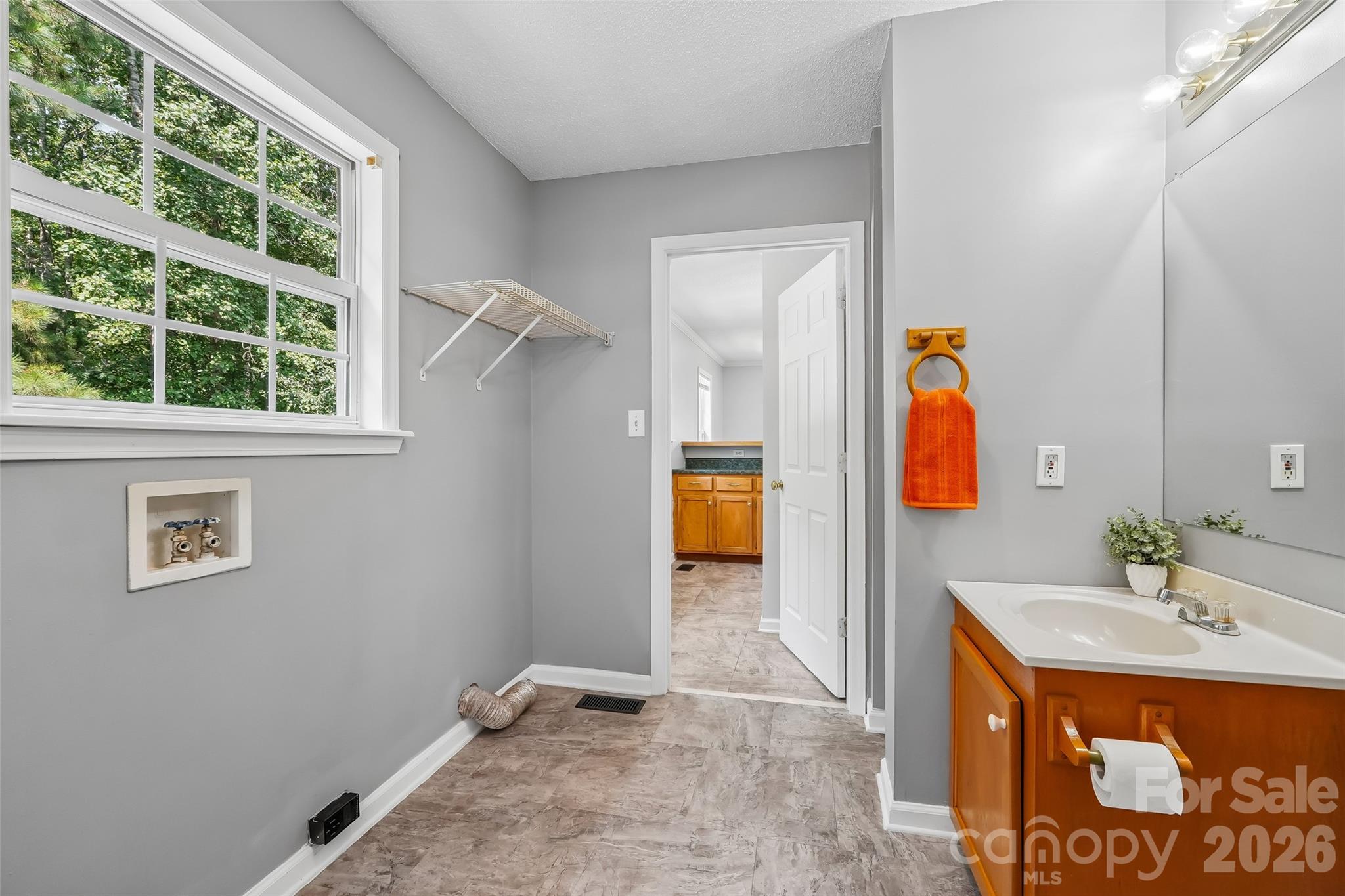 916 Long Branch Road Property Photo 15