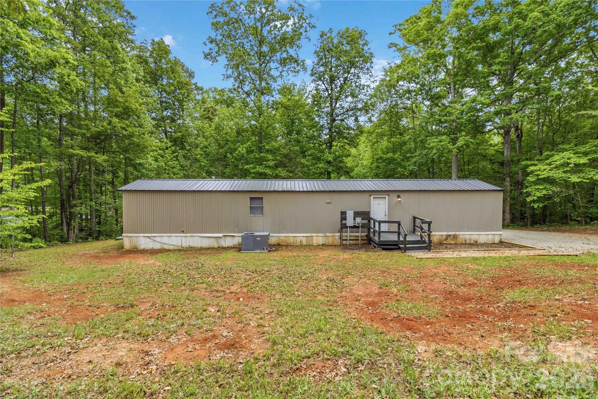 696 Kenwood Lane Property Photo 22
