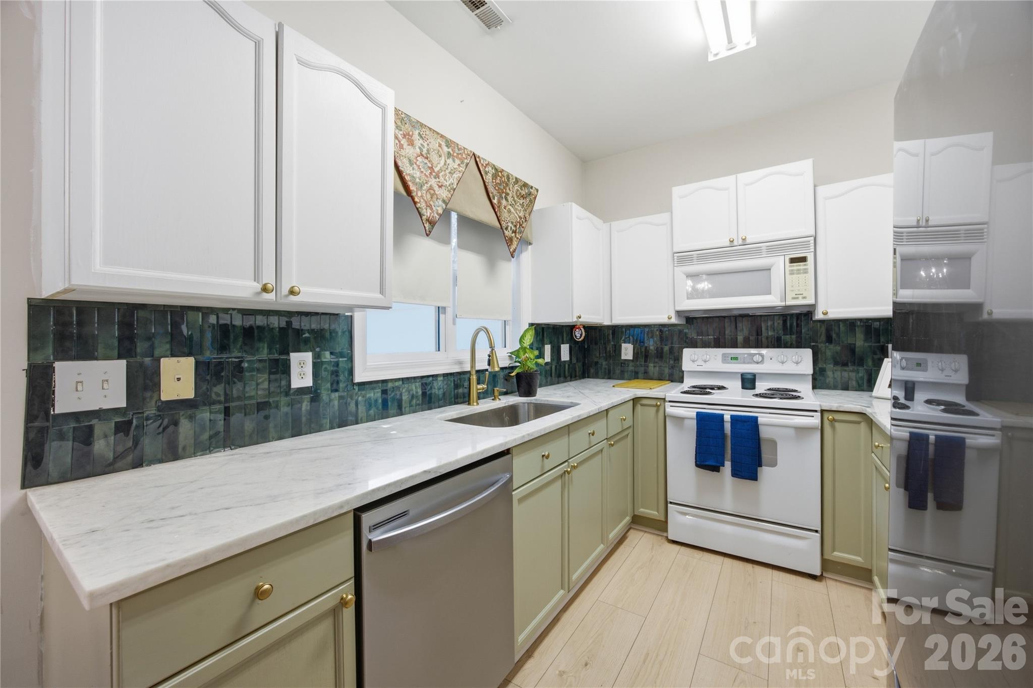 5967 Pisgah Way Property Photo 7