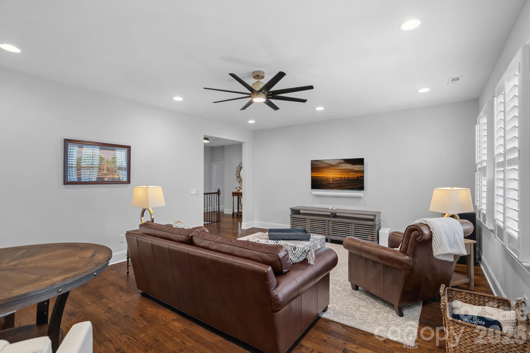 107 Barlow Street Property Photo 37