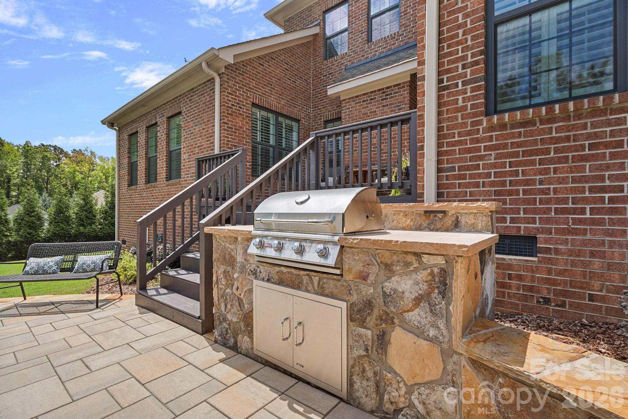 107 Barlow Street Property Photo 44