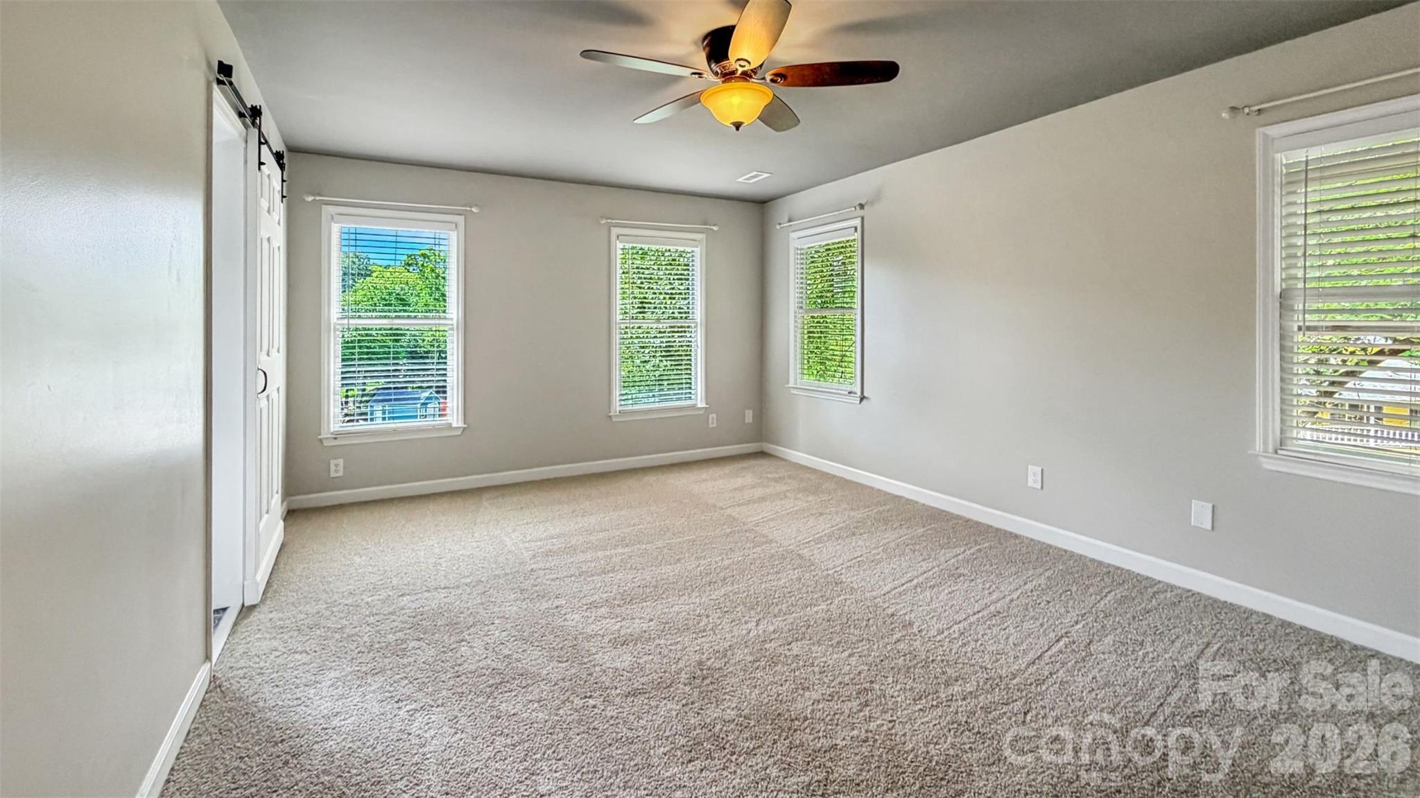 16539 Grapperhall Drive Property Photo 4