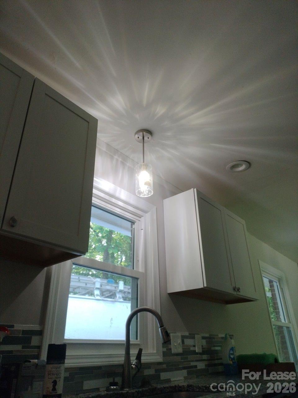 540 Carolyn Lane Property Photo 6
