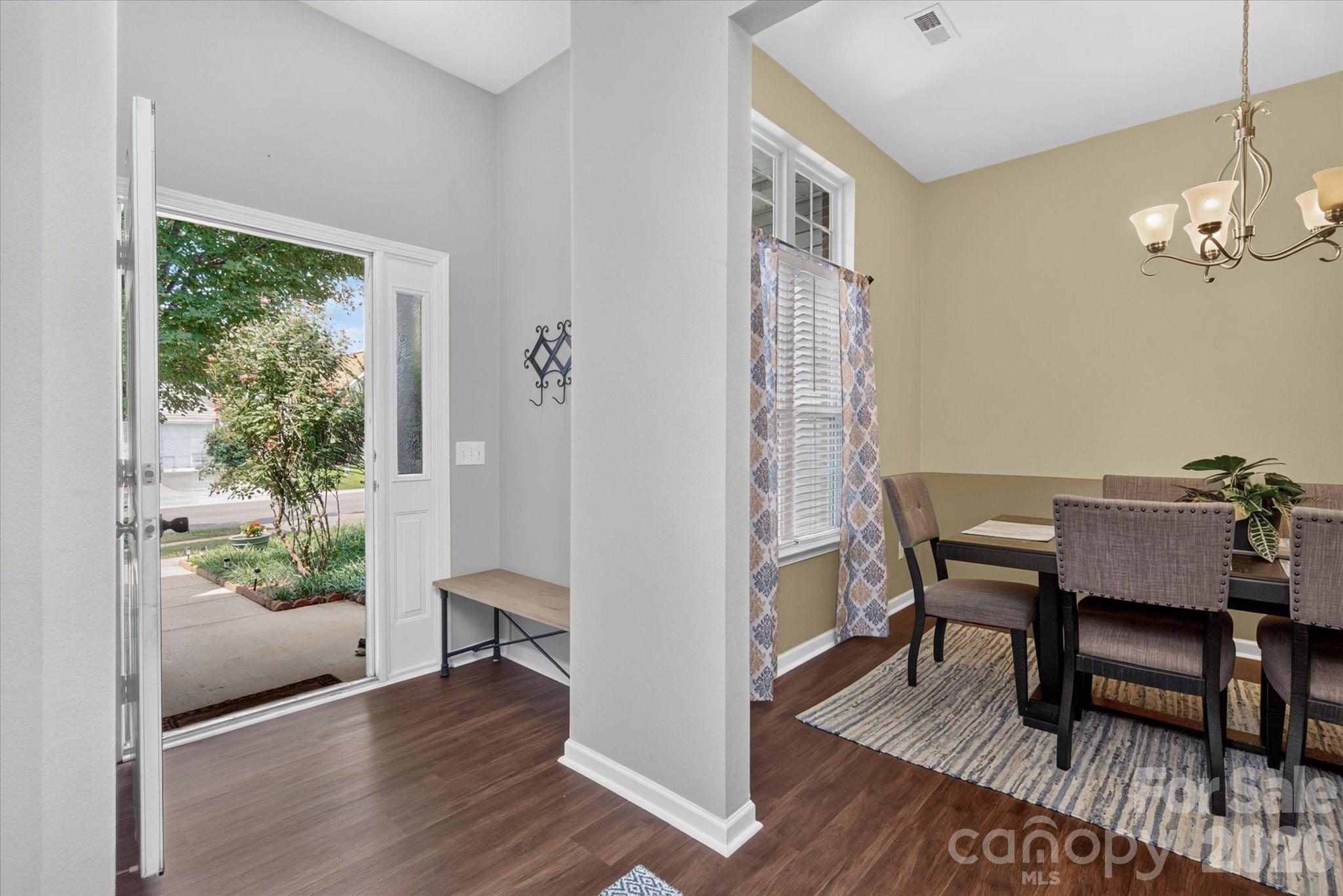 9407 Thatcher Hall Court Property Photo 4