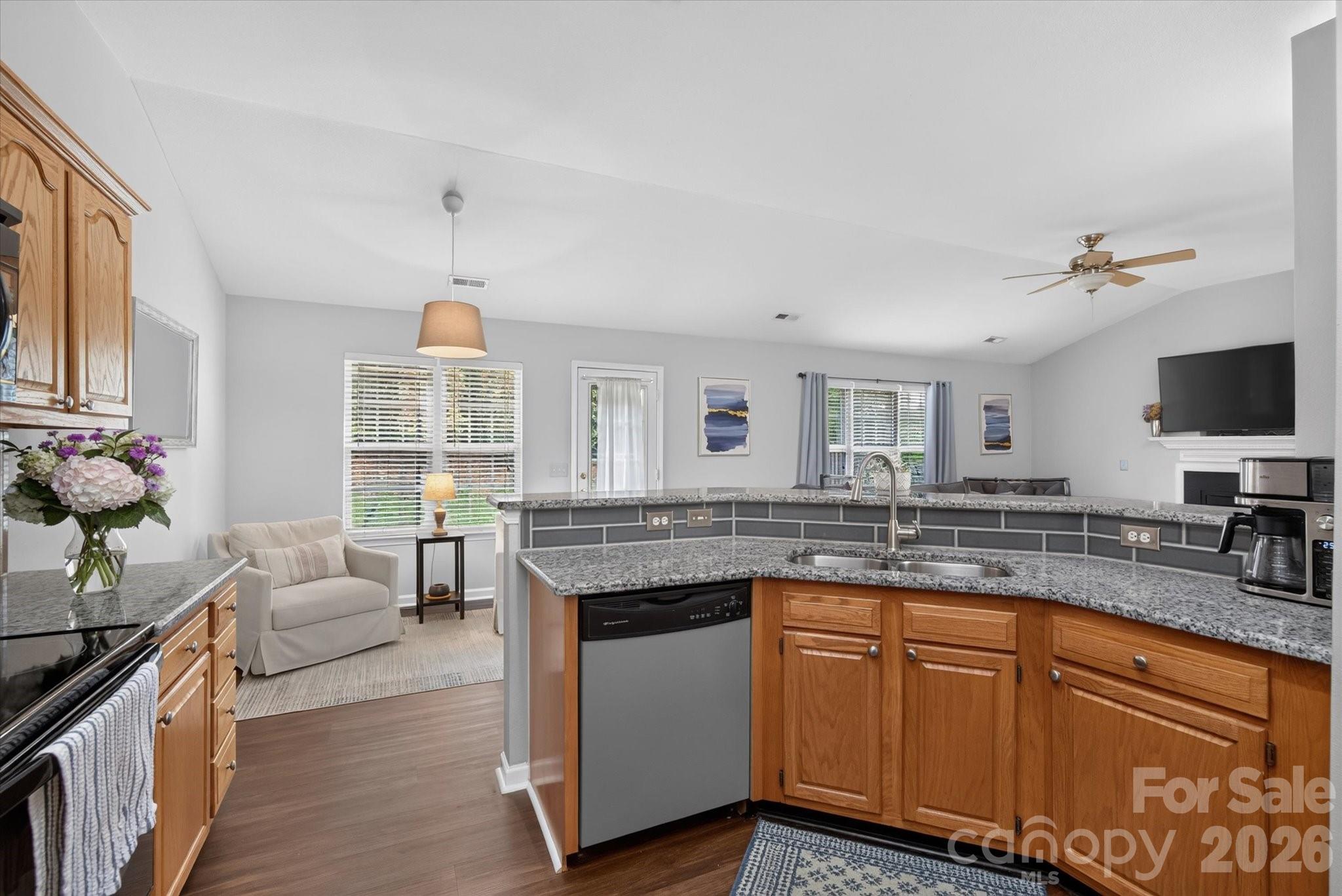 9407 Thatcher Hall Court Property Photo 17