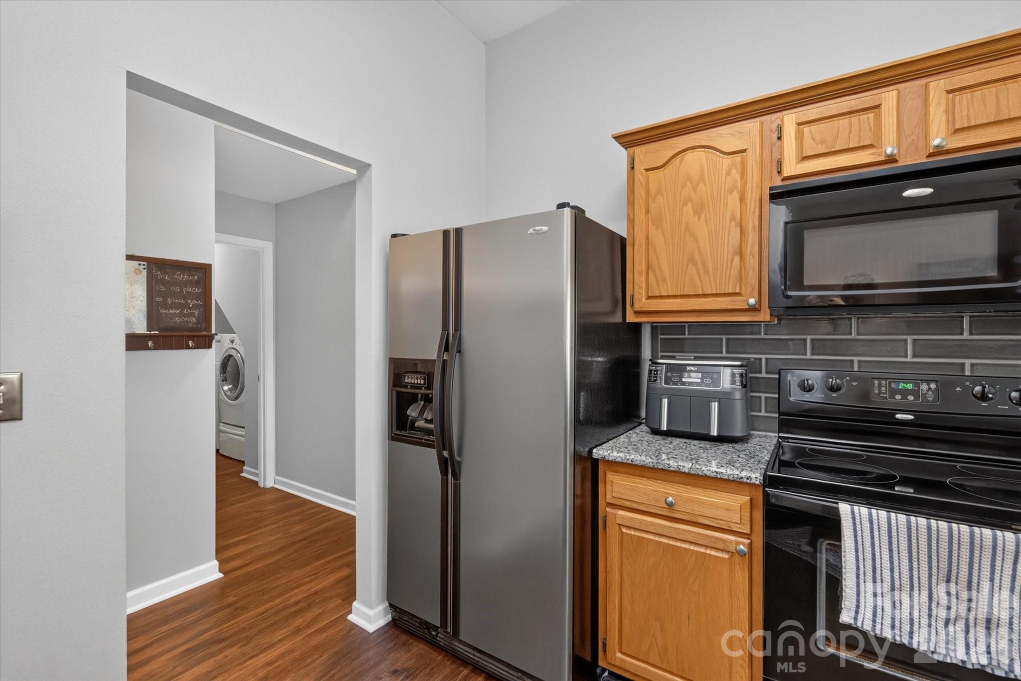 9407 Thatcher Hall Court Property Photo 19