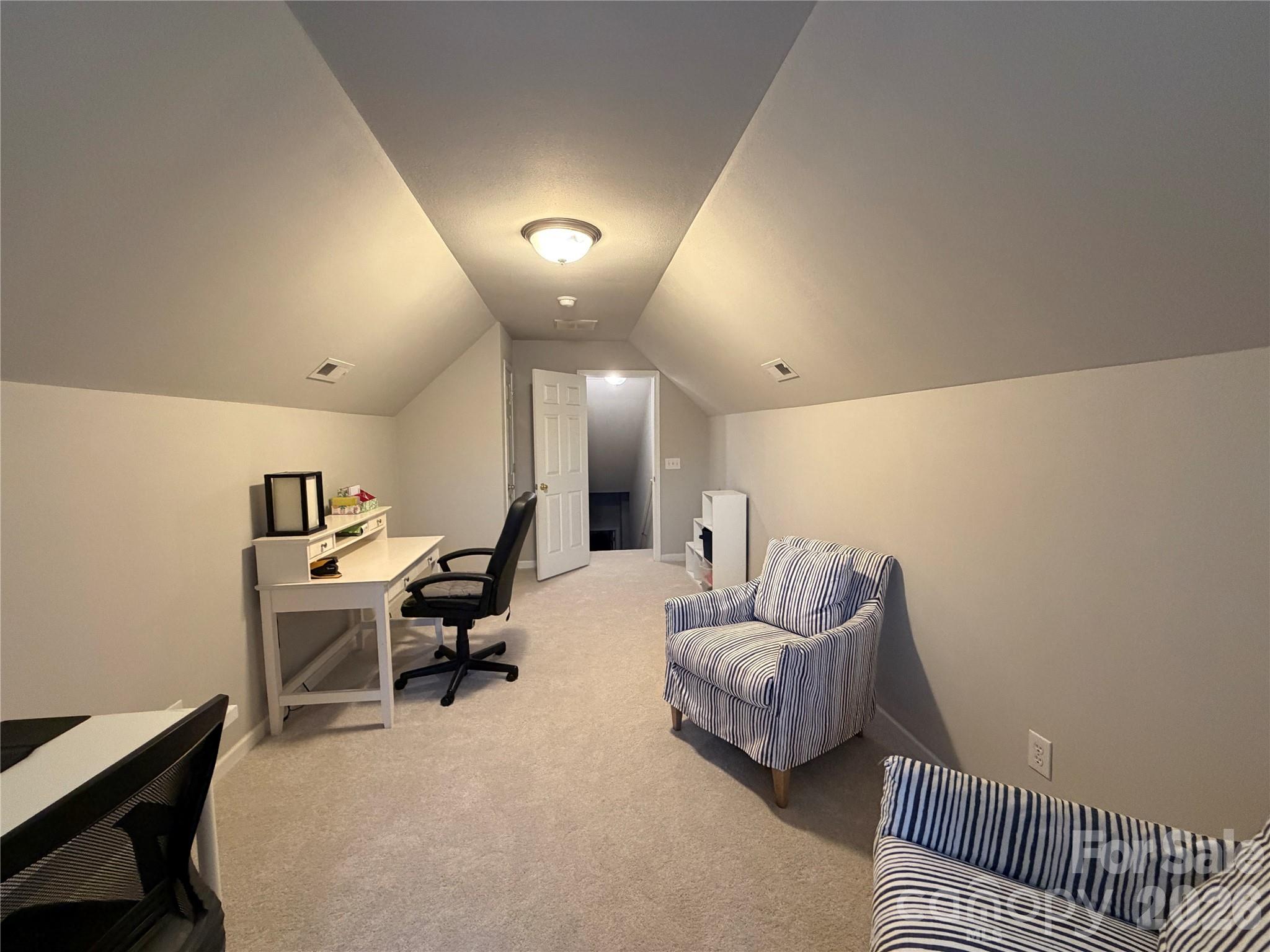 9407 Thatcher Hall Court Property Photo 26