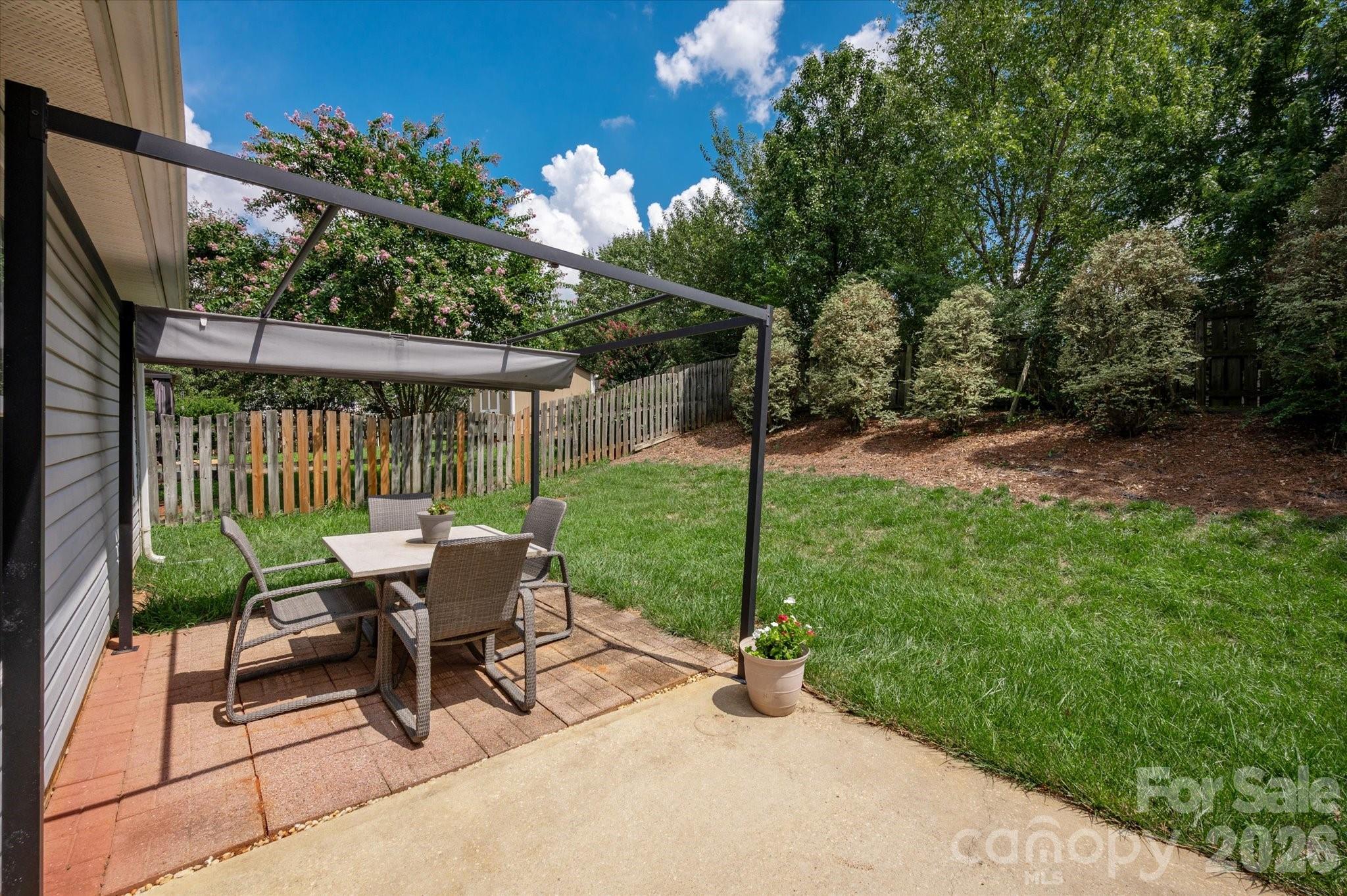 9407 Thatcher Hall Court Property Photo 28