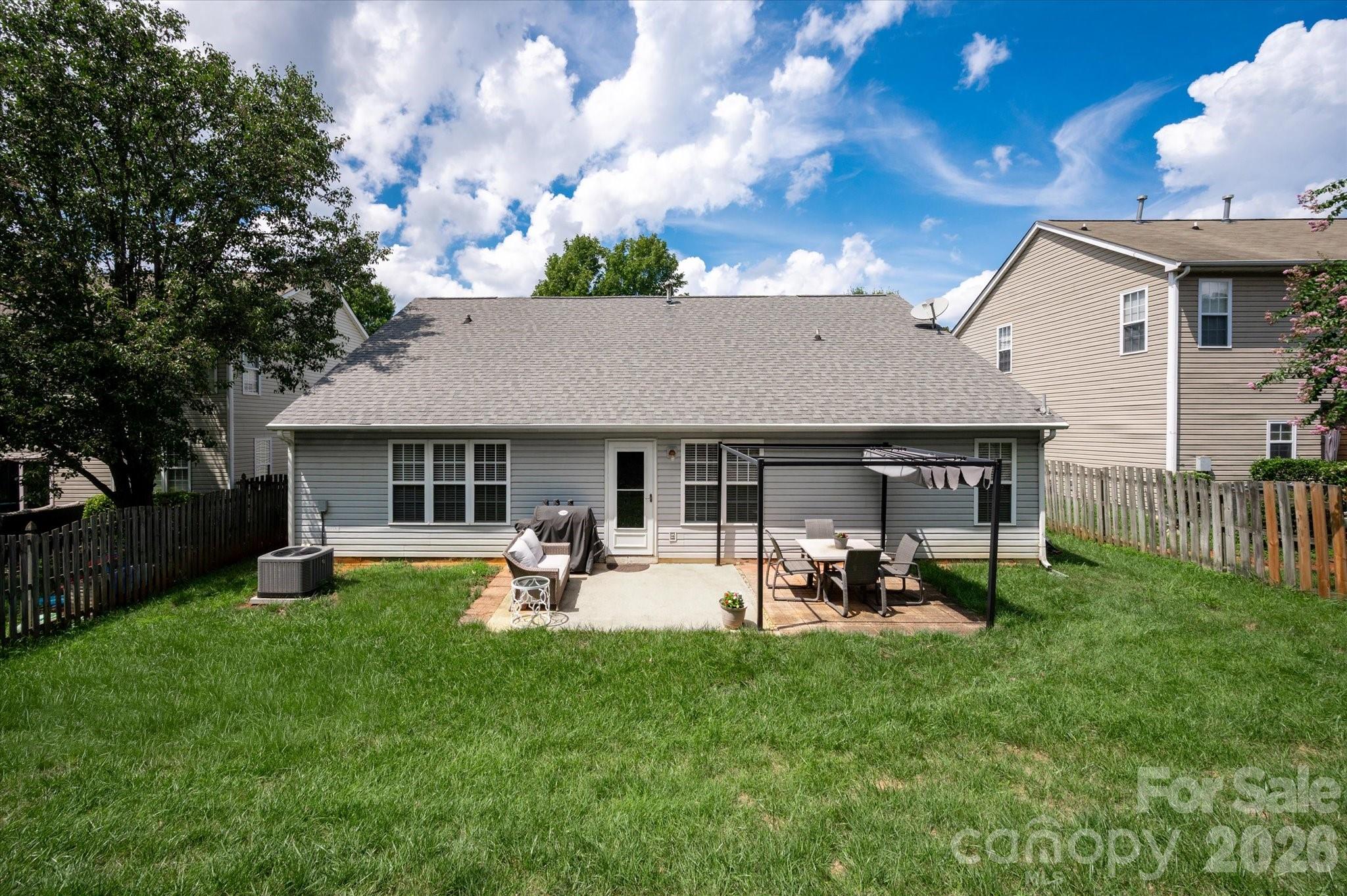 9407 Thatcher Hall Court Property Photo 30