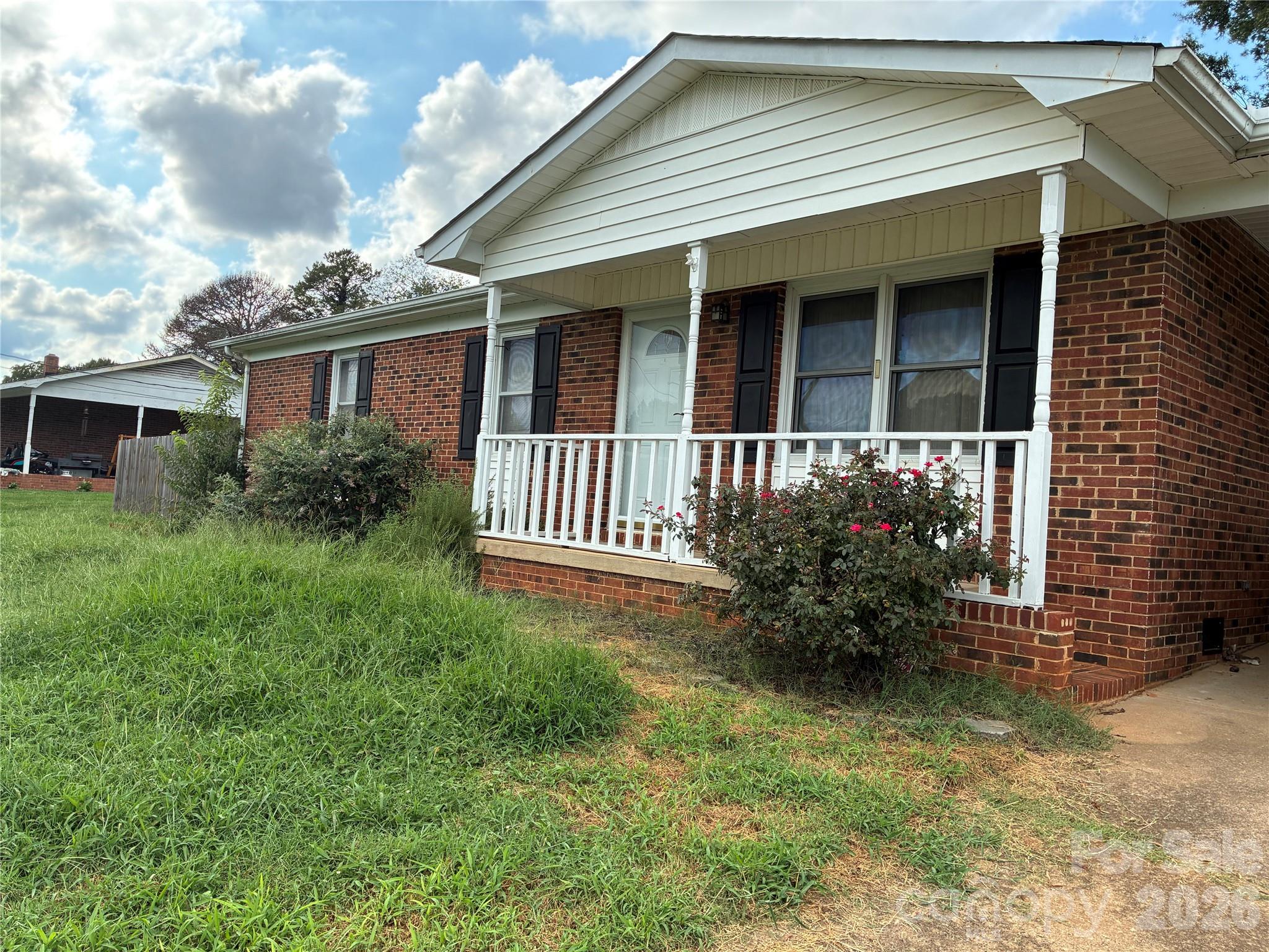 6102 Len Drive Property Photo 1