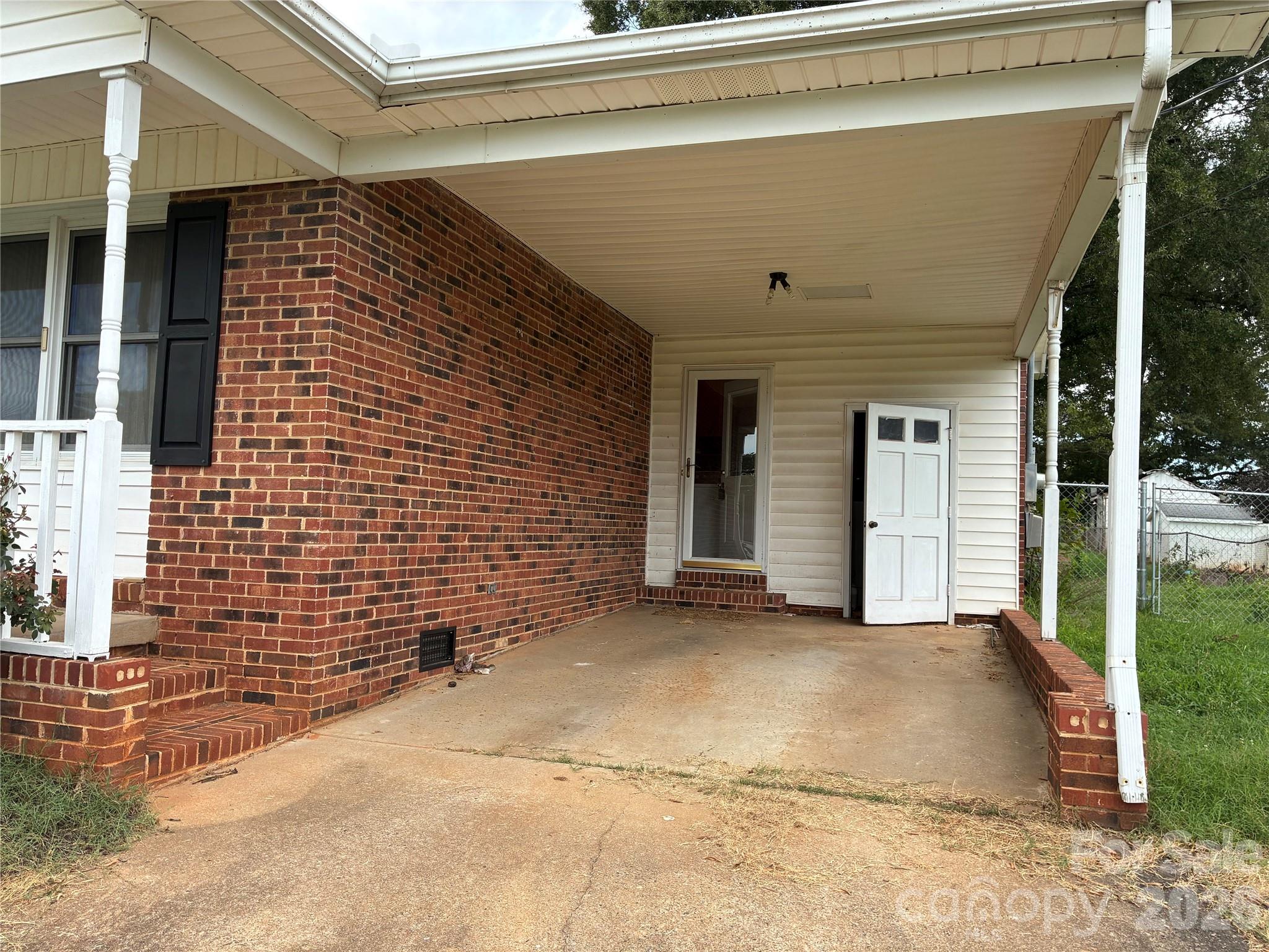 6102 Len Drive Property Photo 3