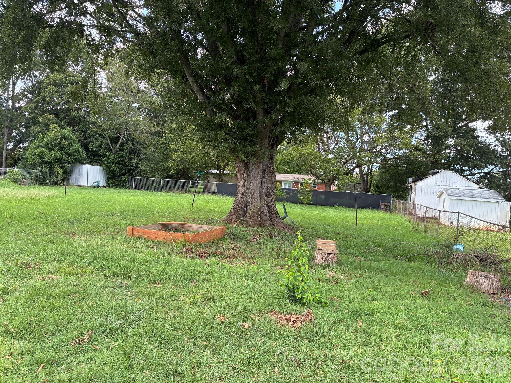 6102 Len Drive Property Photo 7