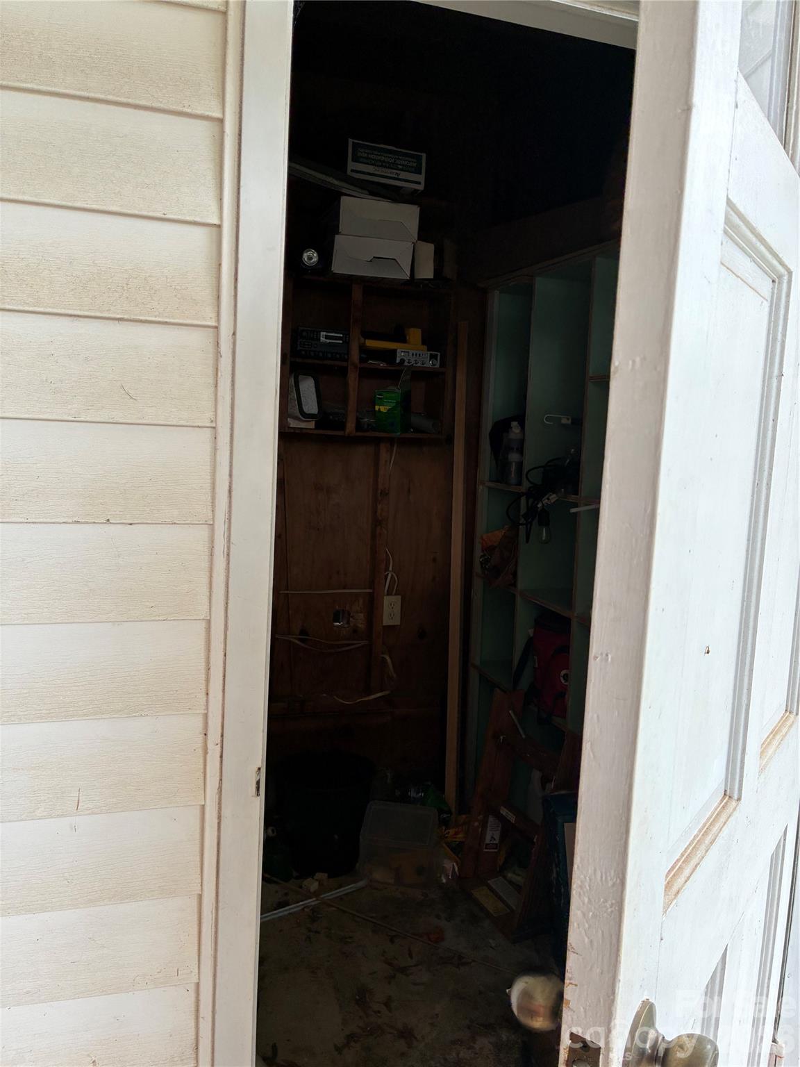 6102 Len Drive Property Photo 8